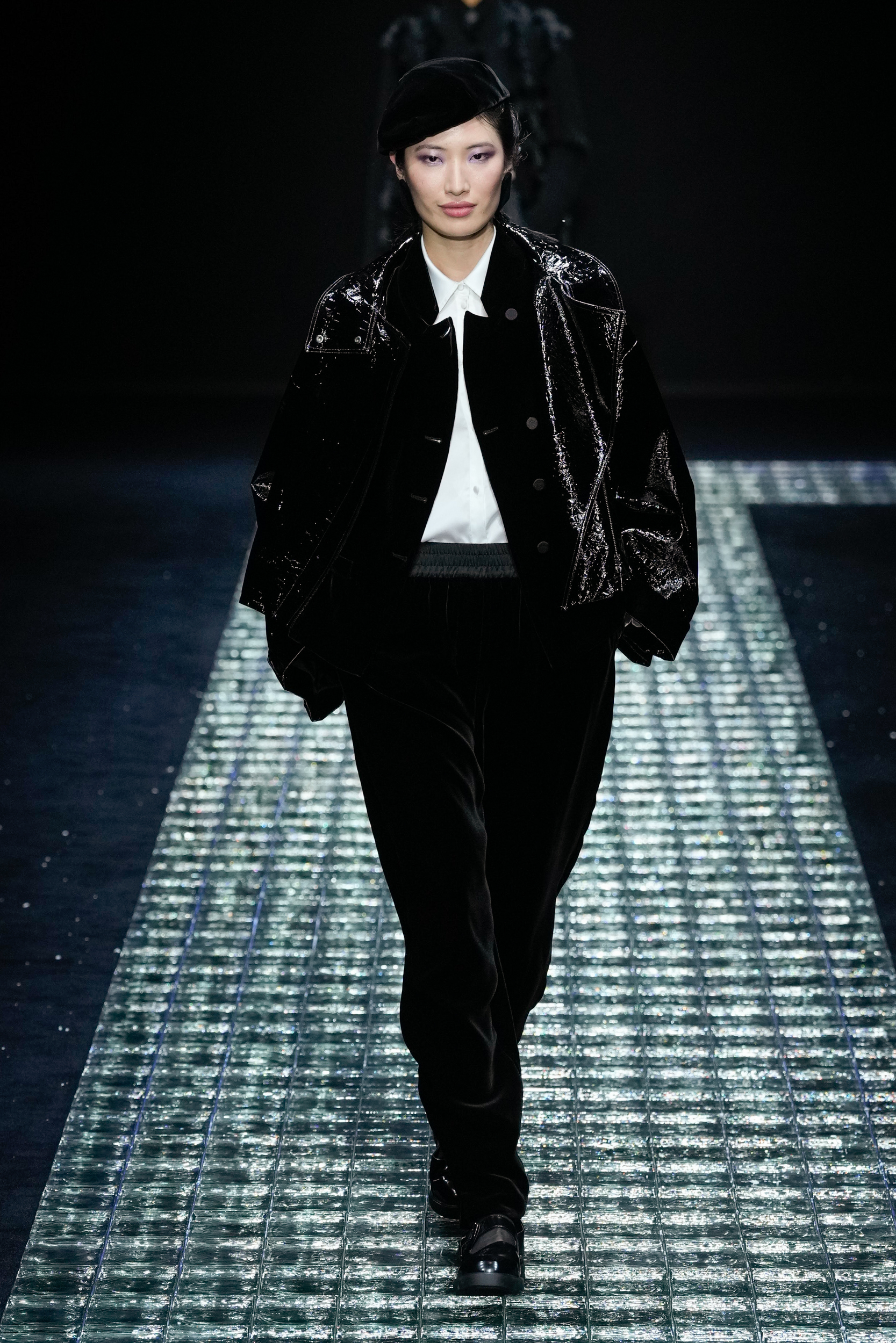 Look 19