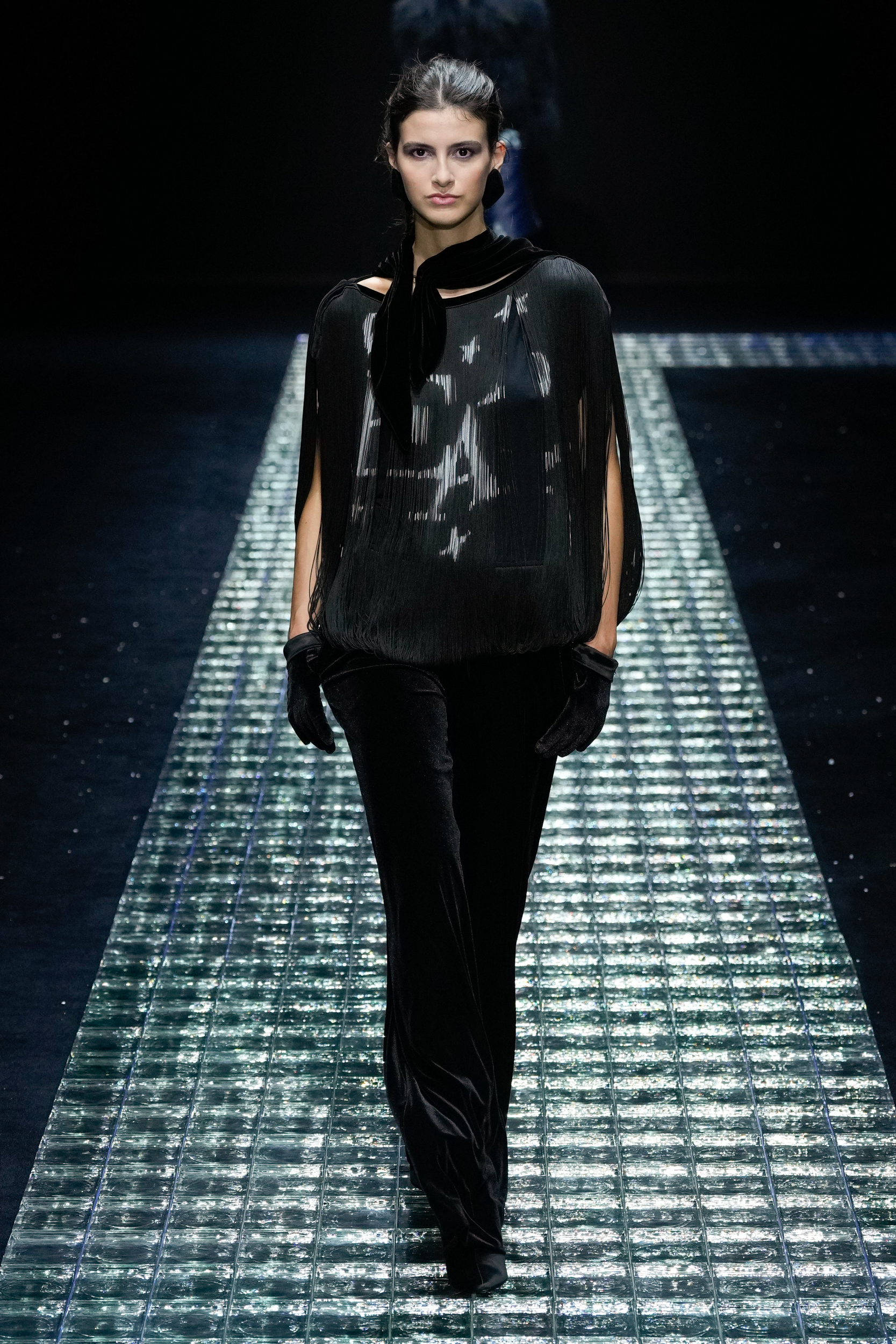 Look 32