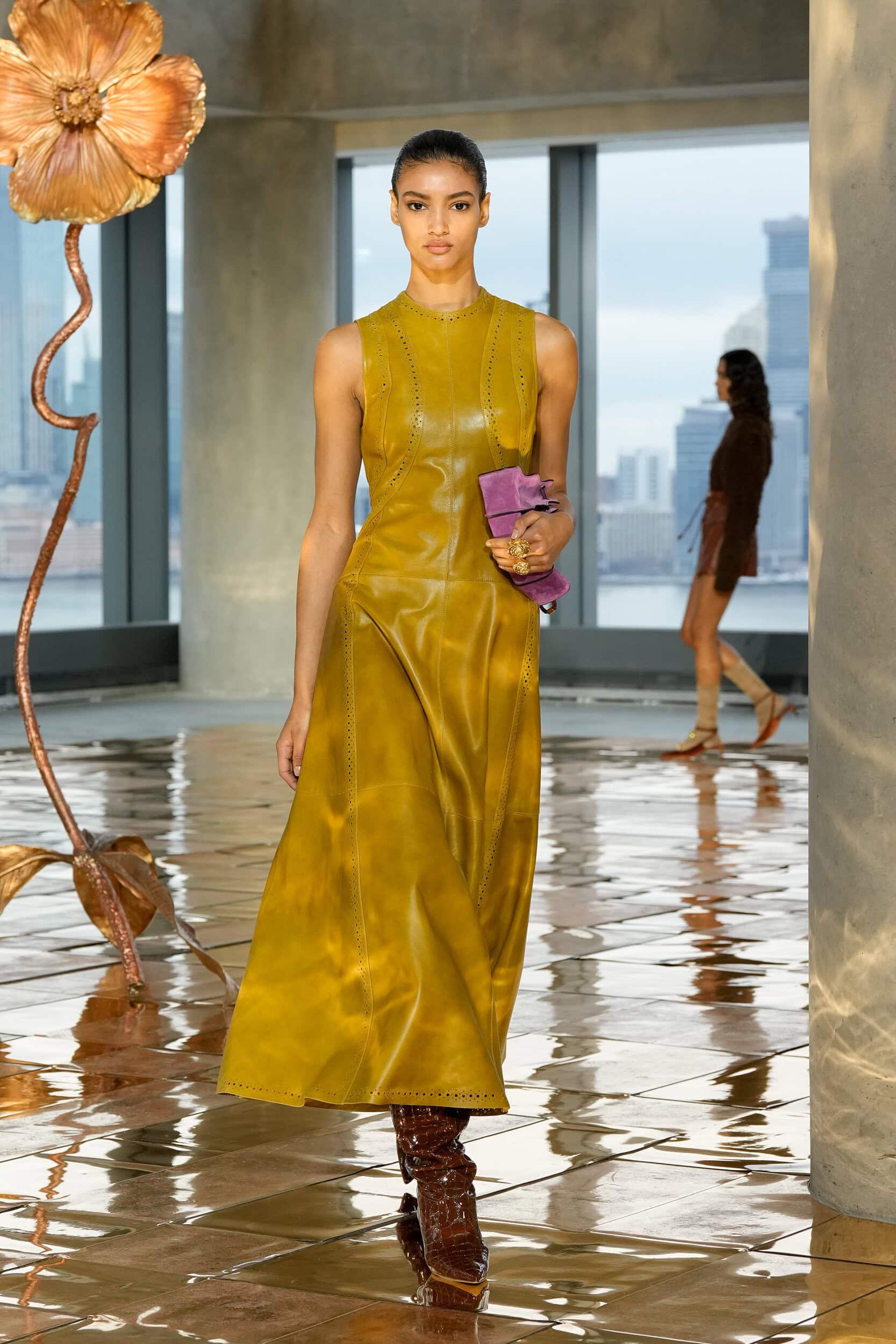 Look 32