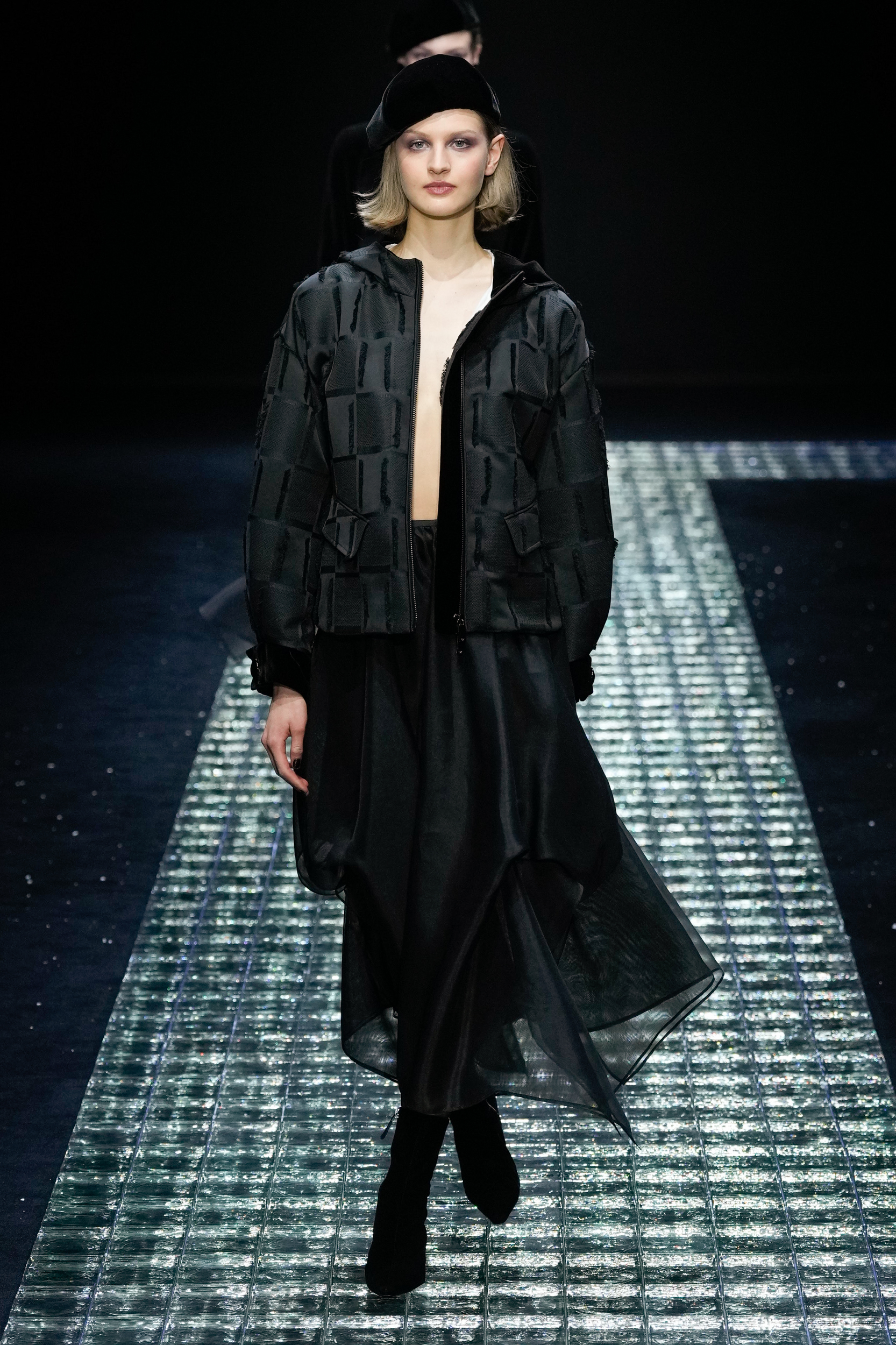 Look 50