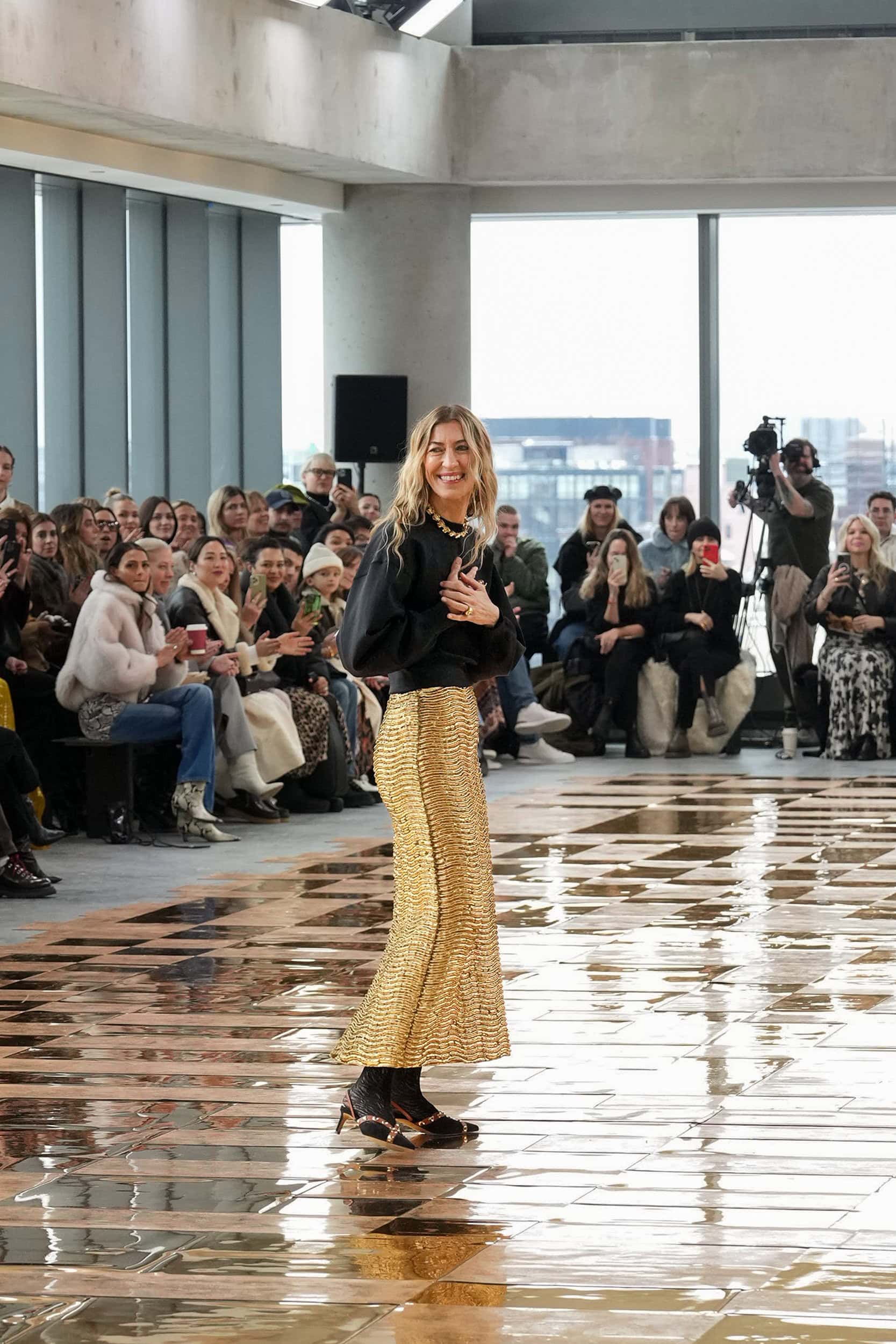 Look 60