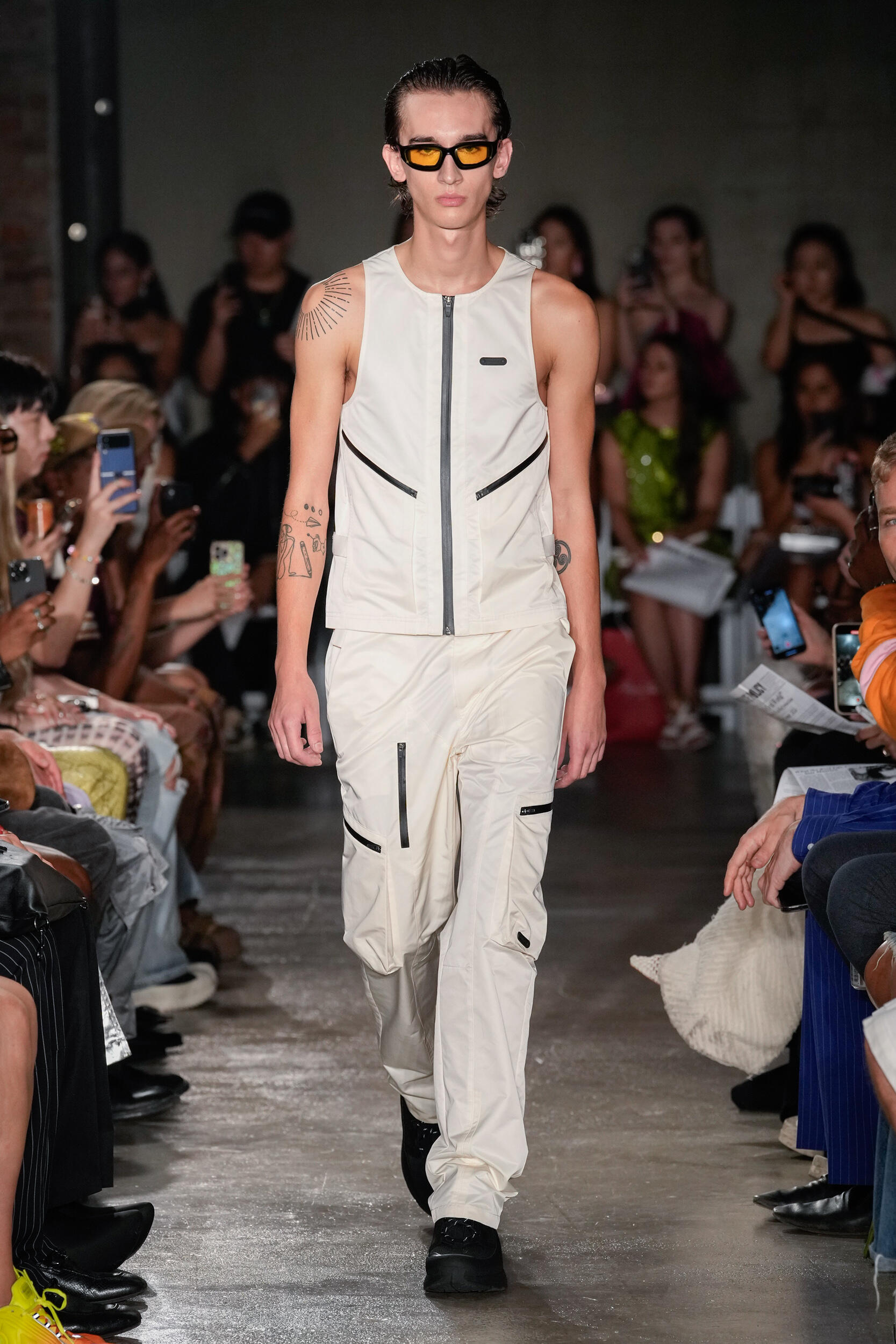 Look 2