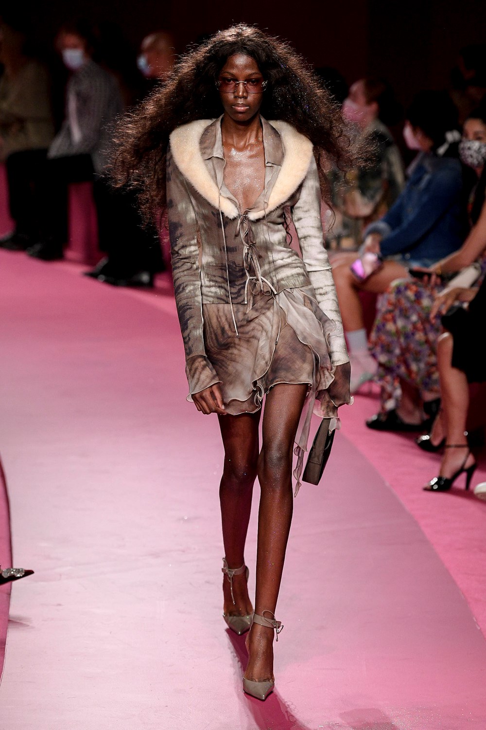 Look 7