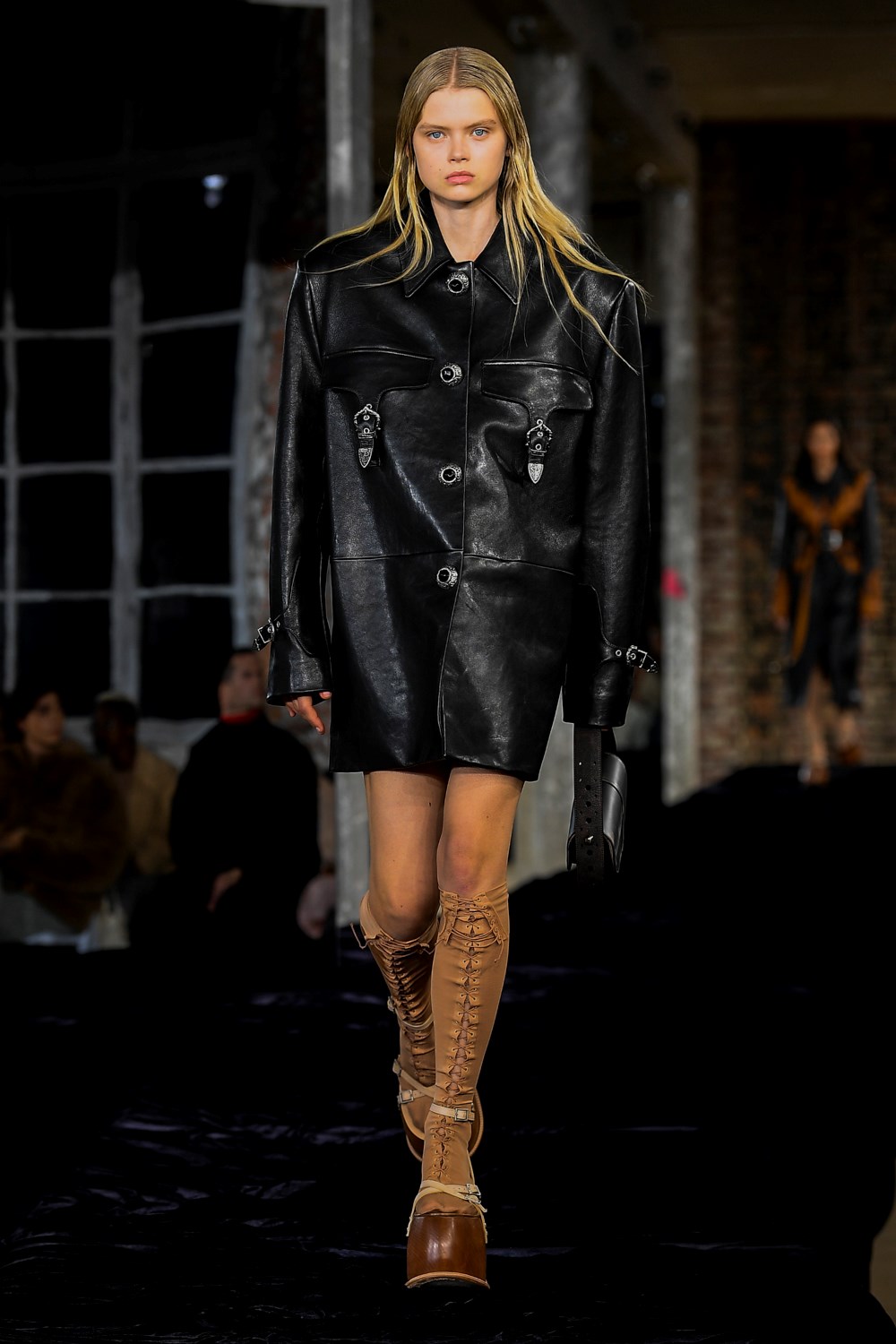 Look 7