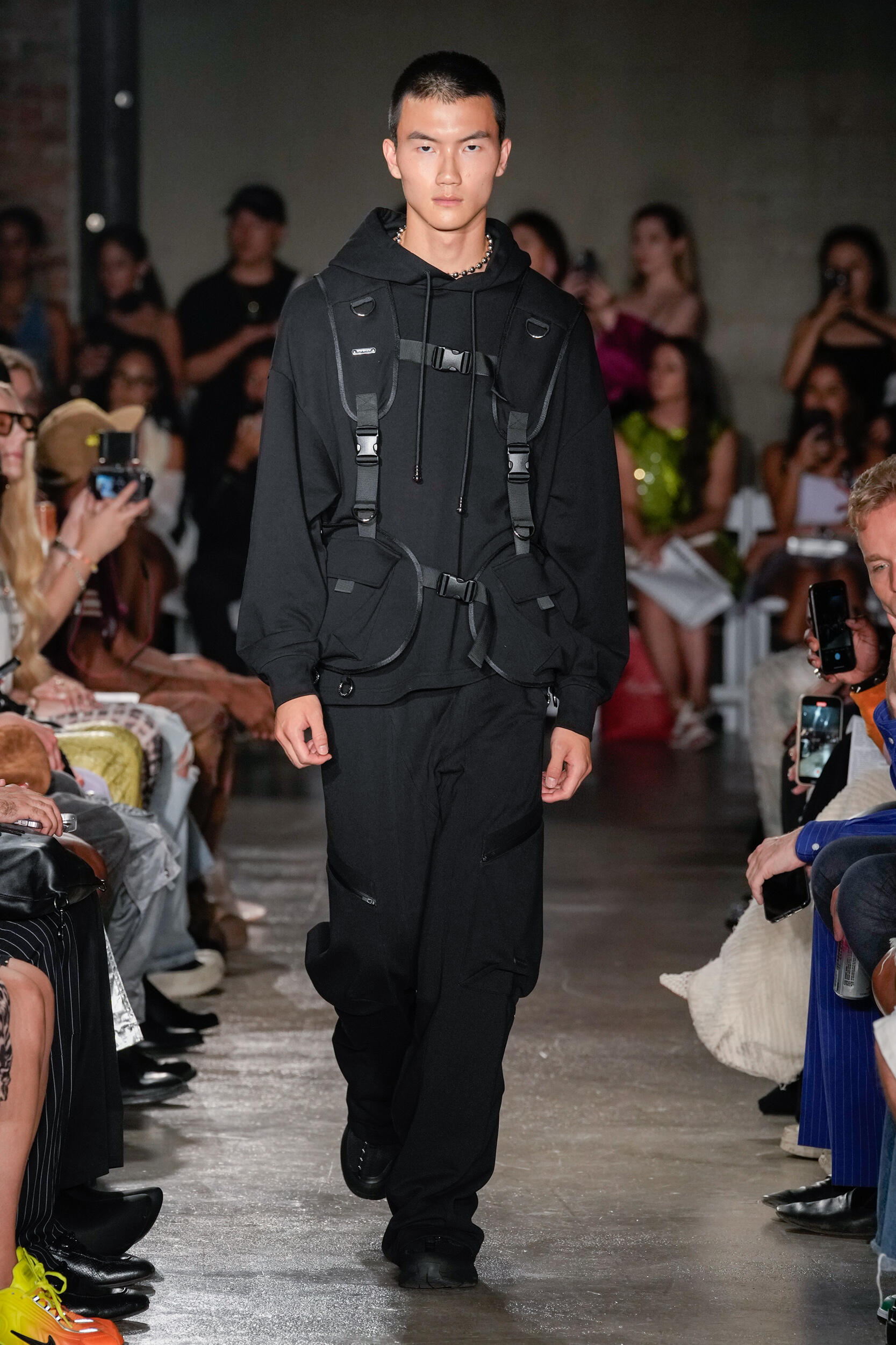 Look 10