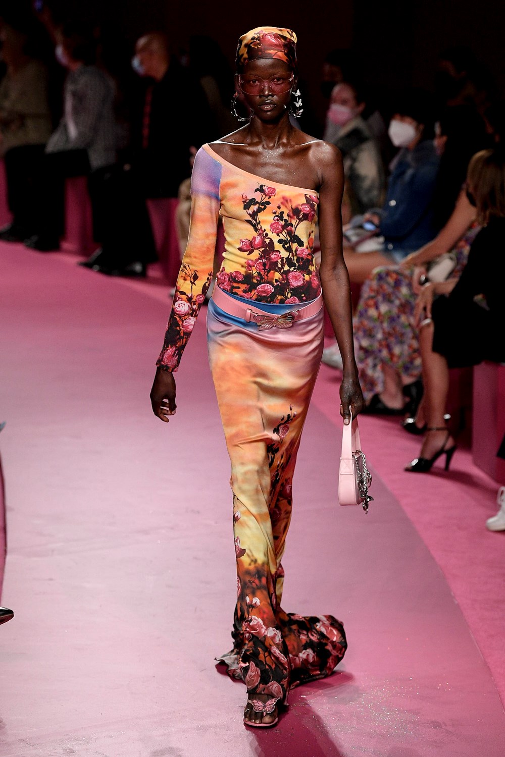 Look 10