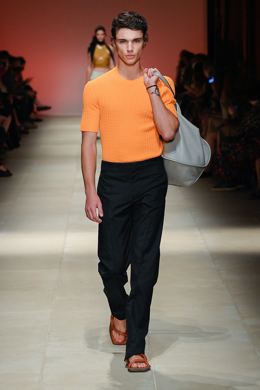 Look 14