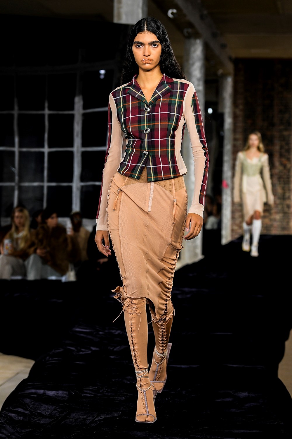 Look 14