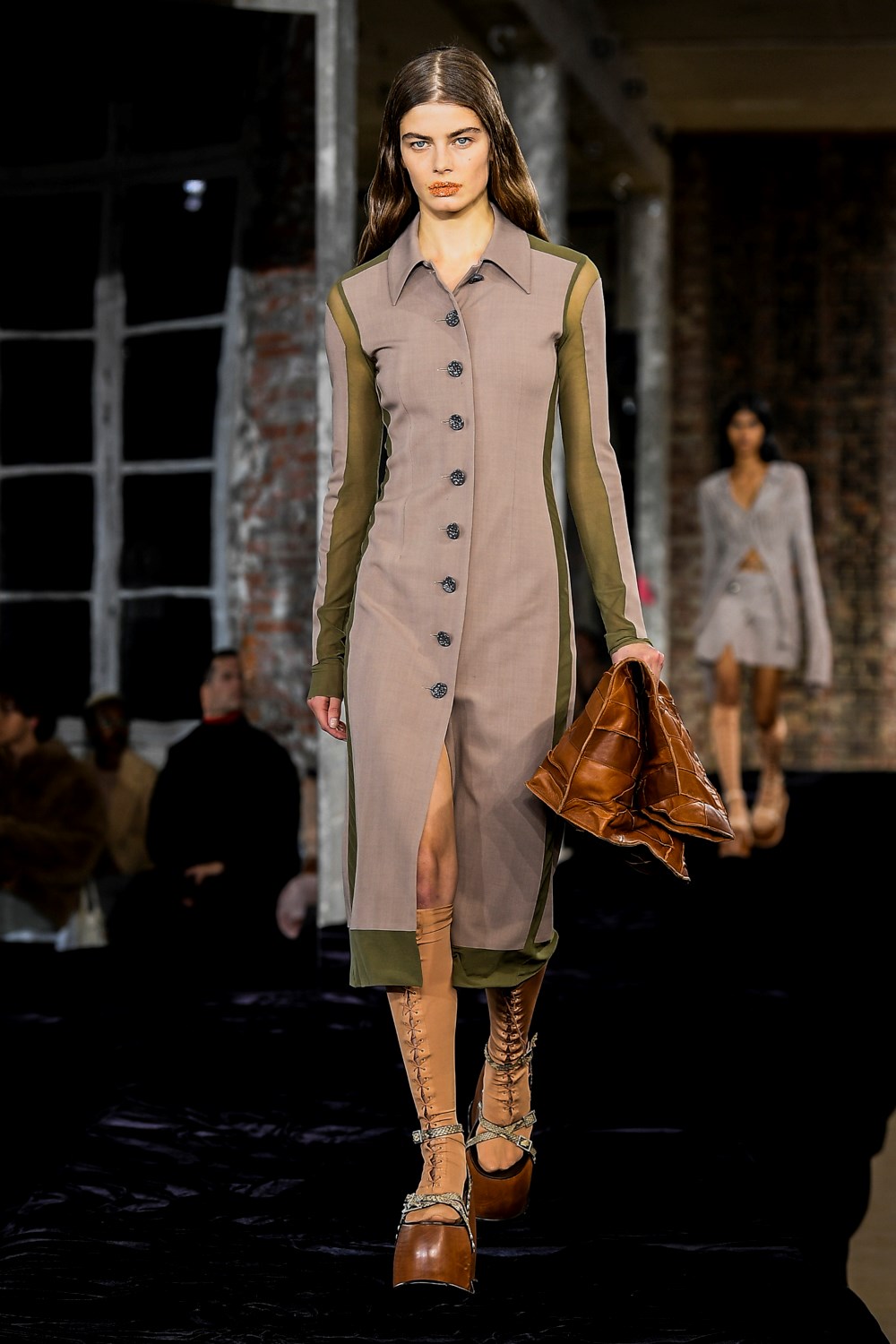 Look 17