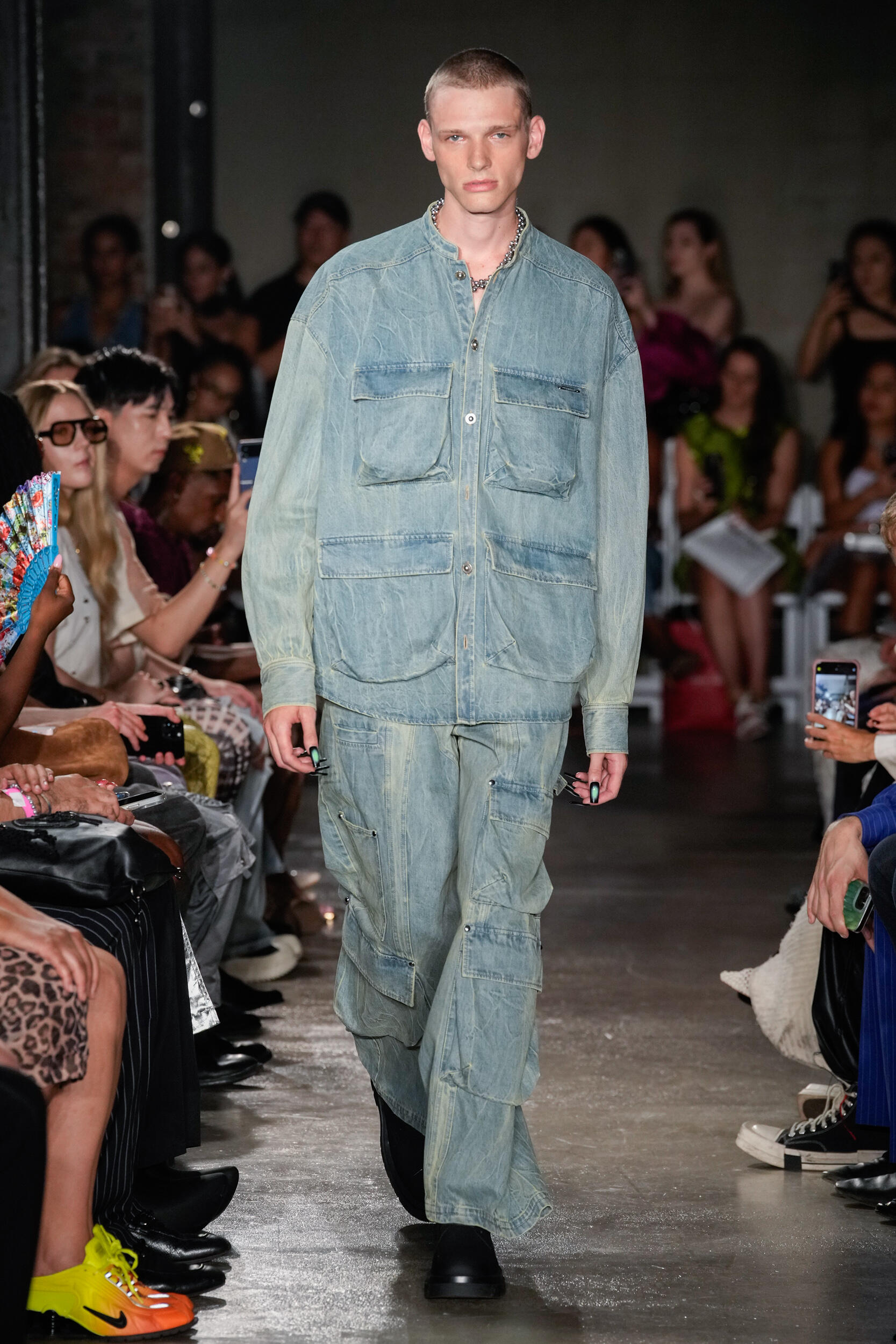 Look 19