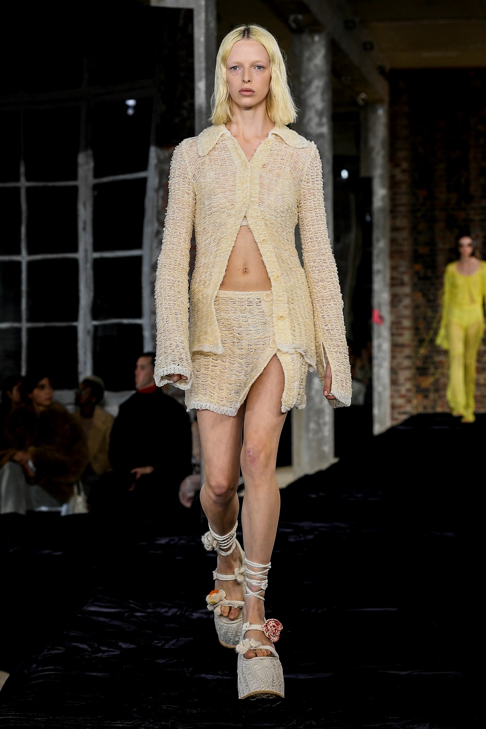 Look 25