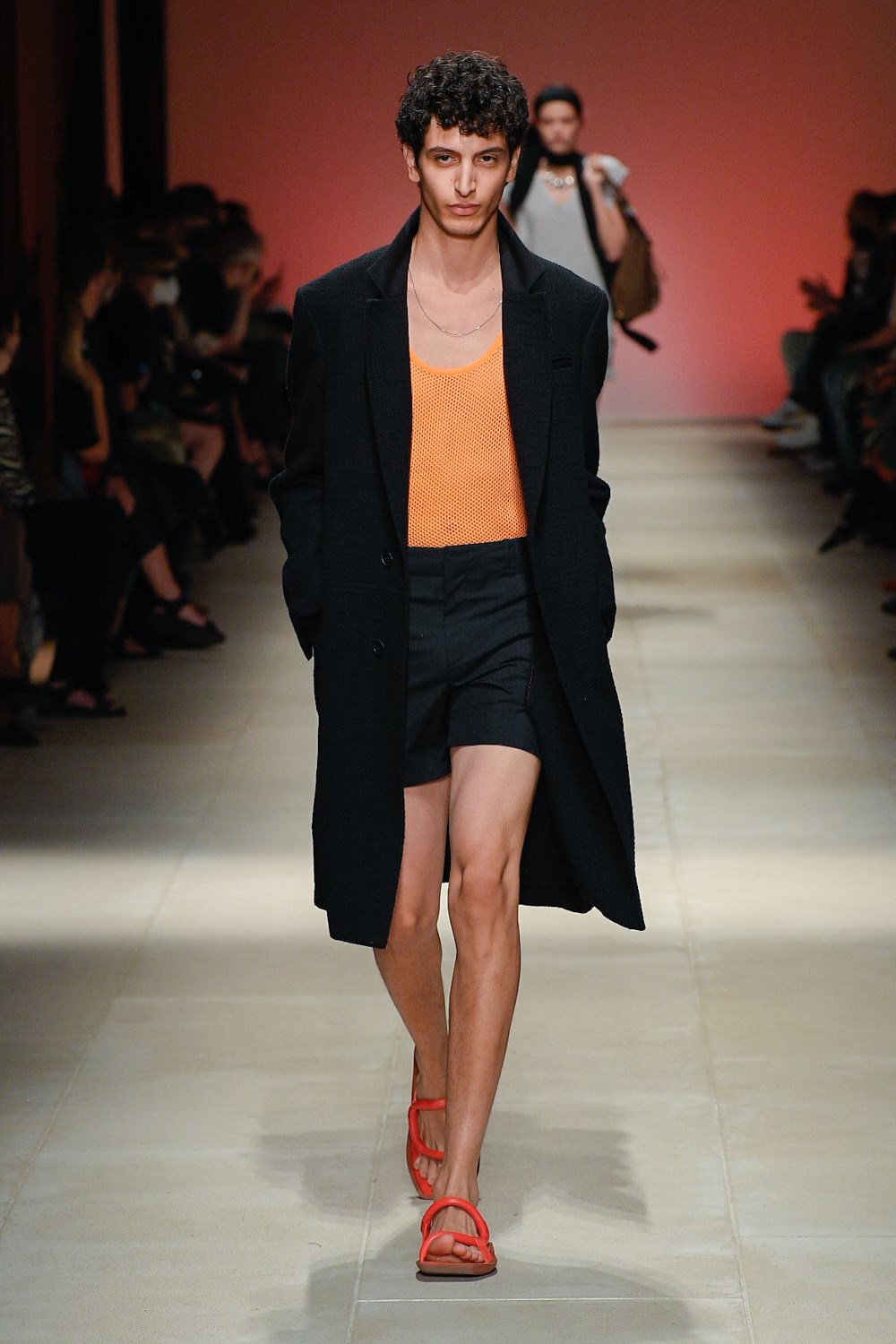 Look 32