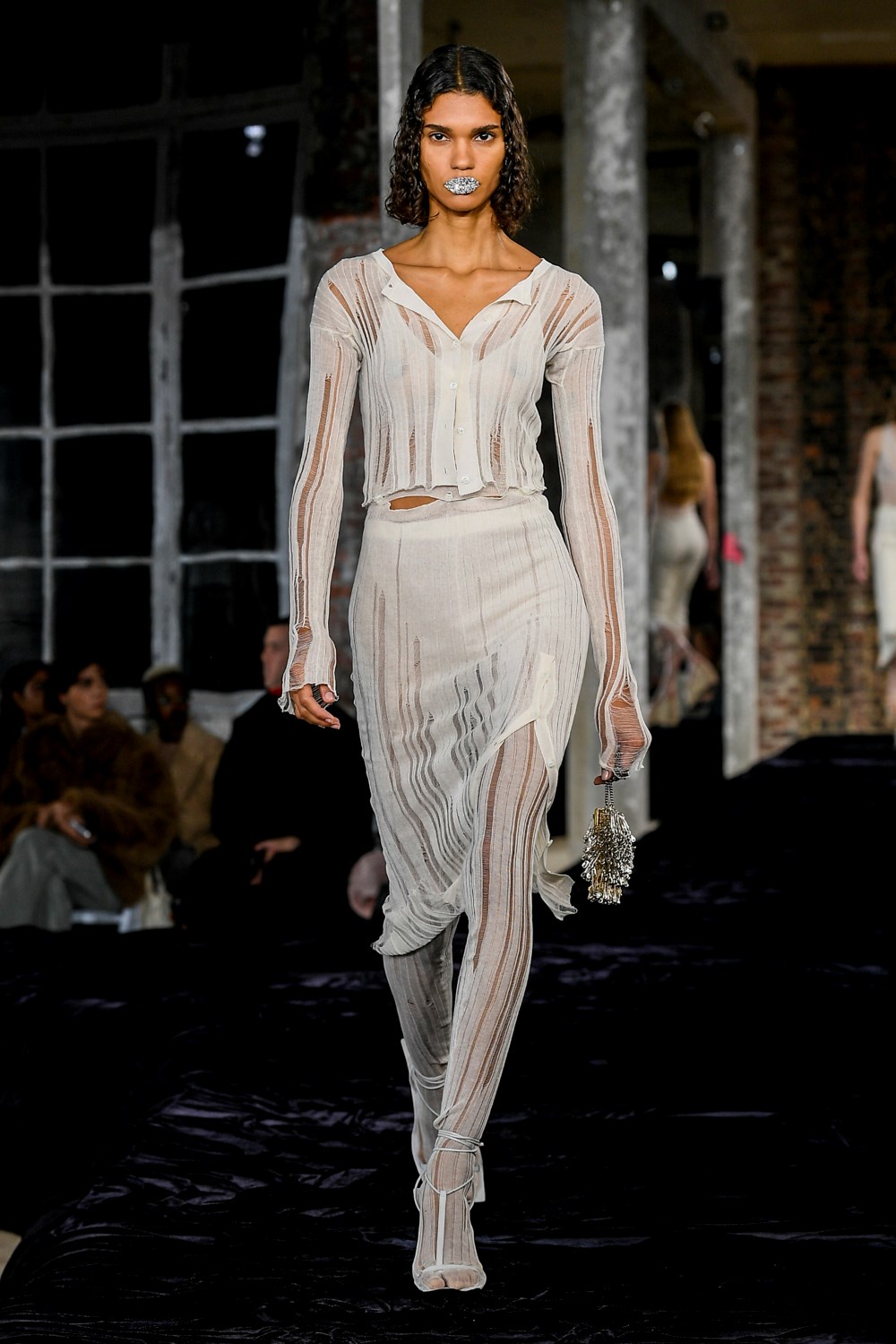 Look 30