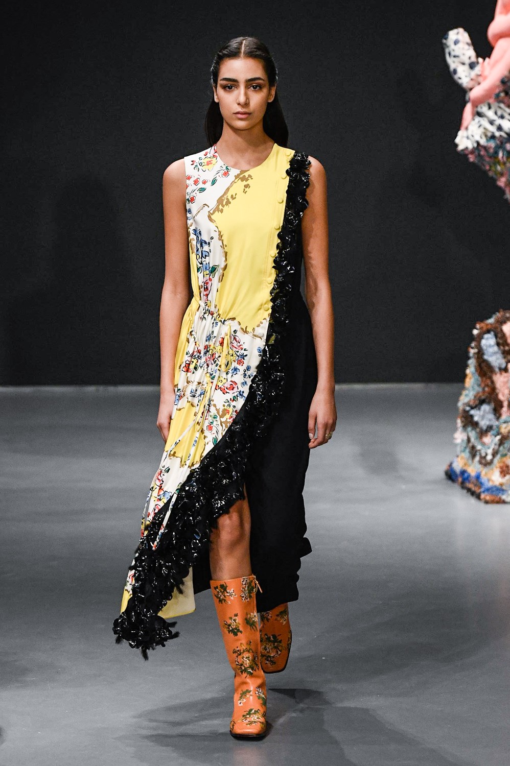 Look 28