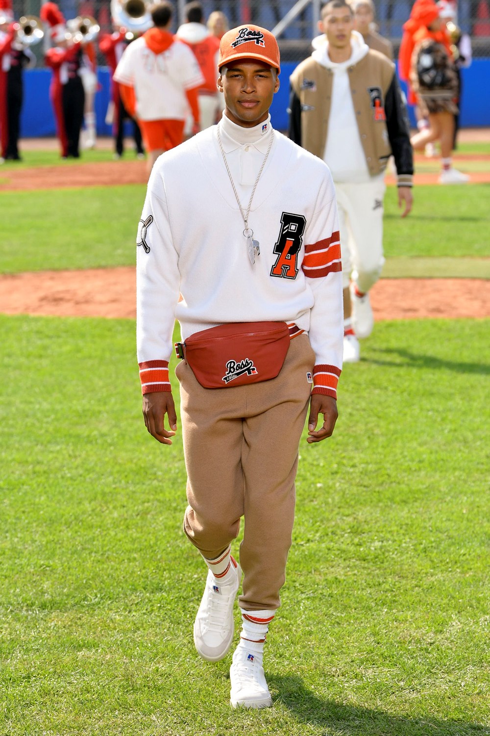 Look 19