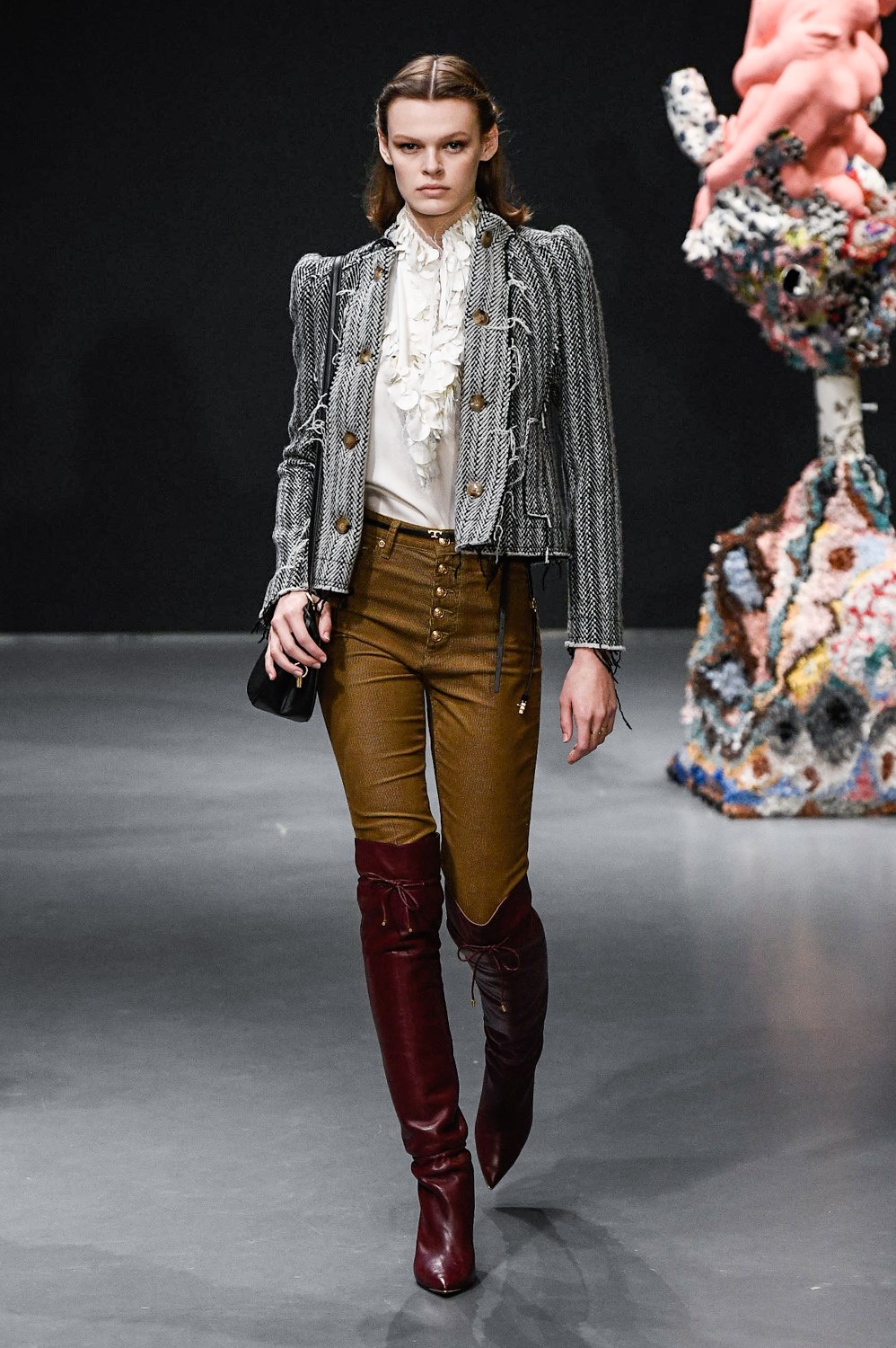 Look 29