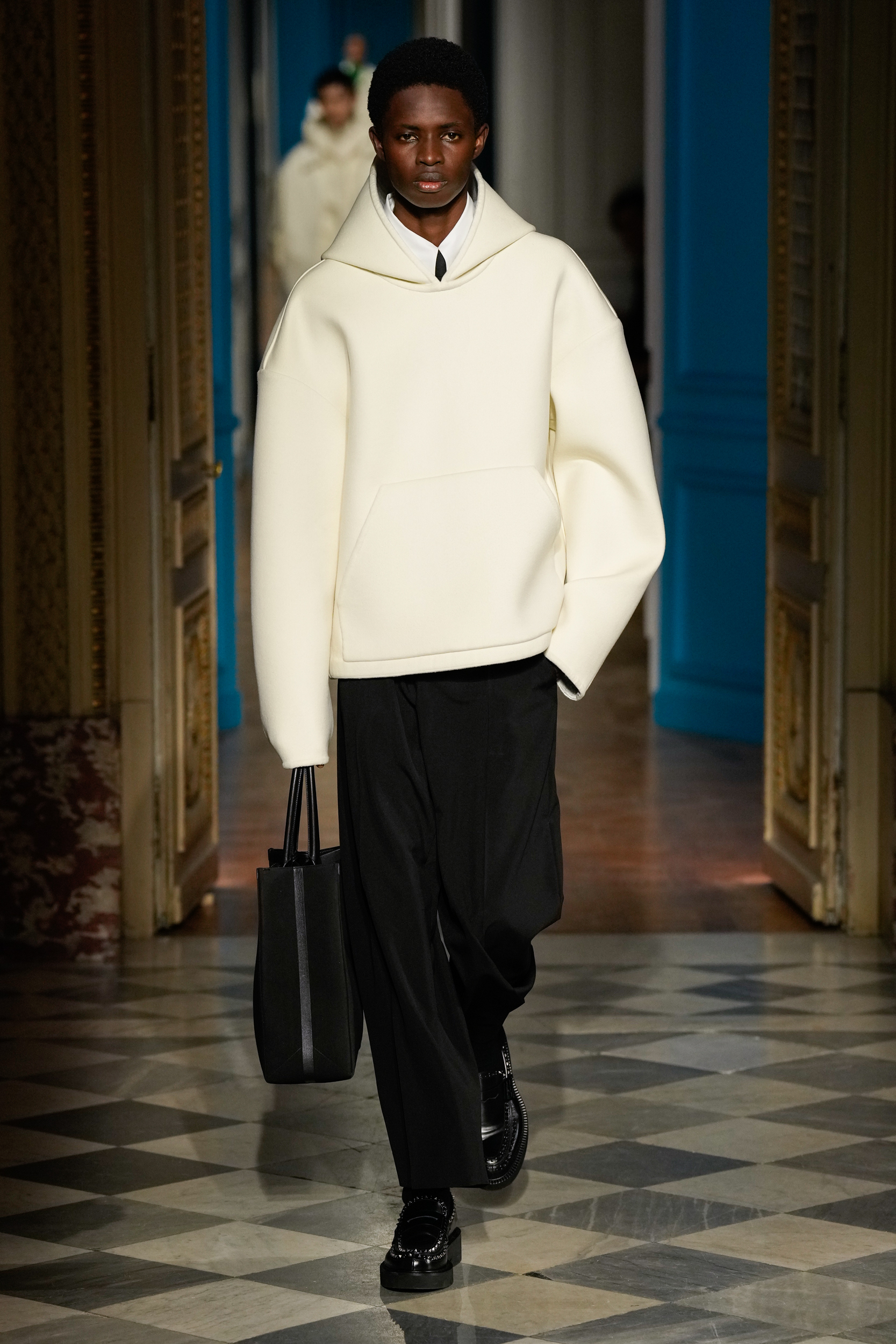 Look 5