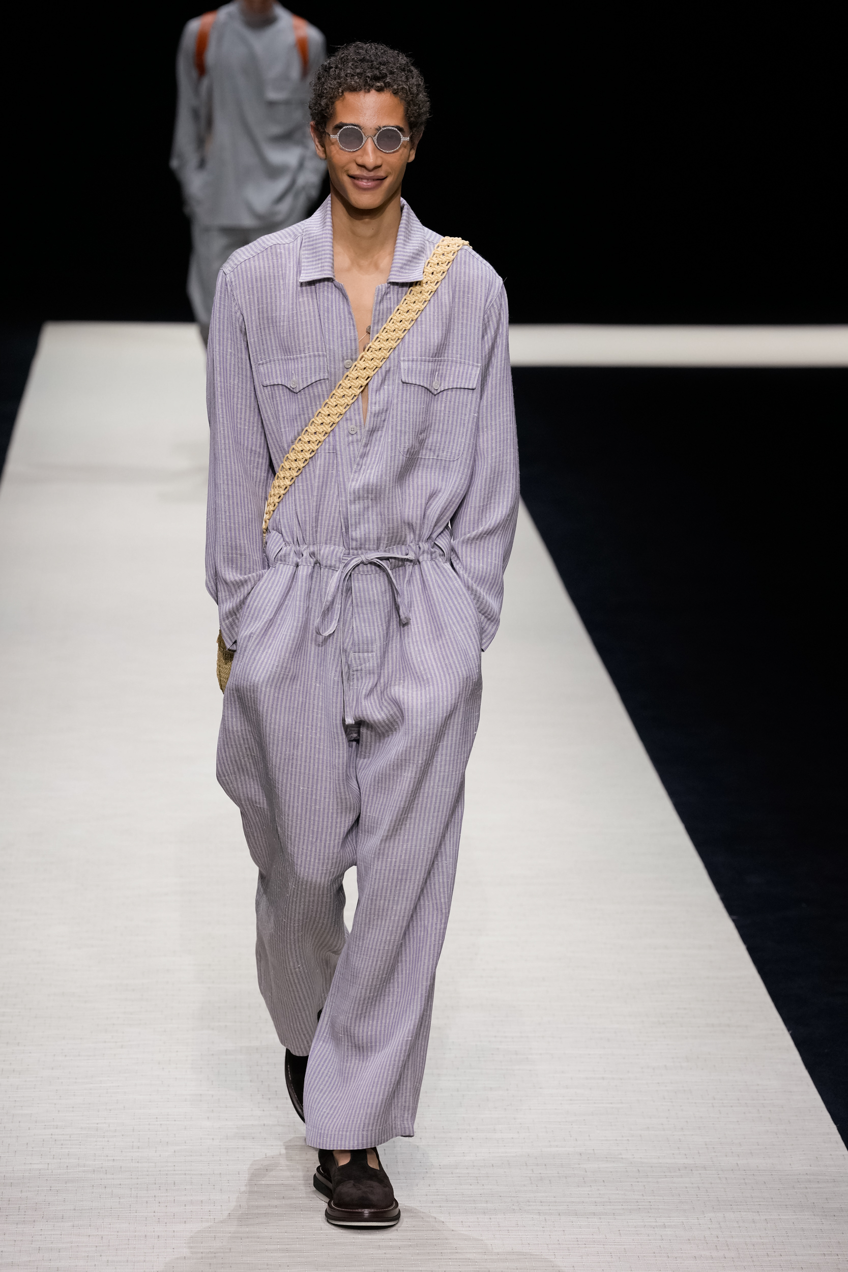 Look 10