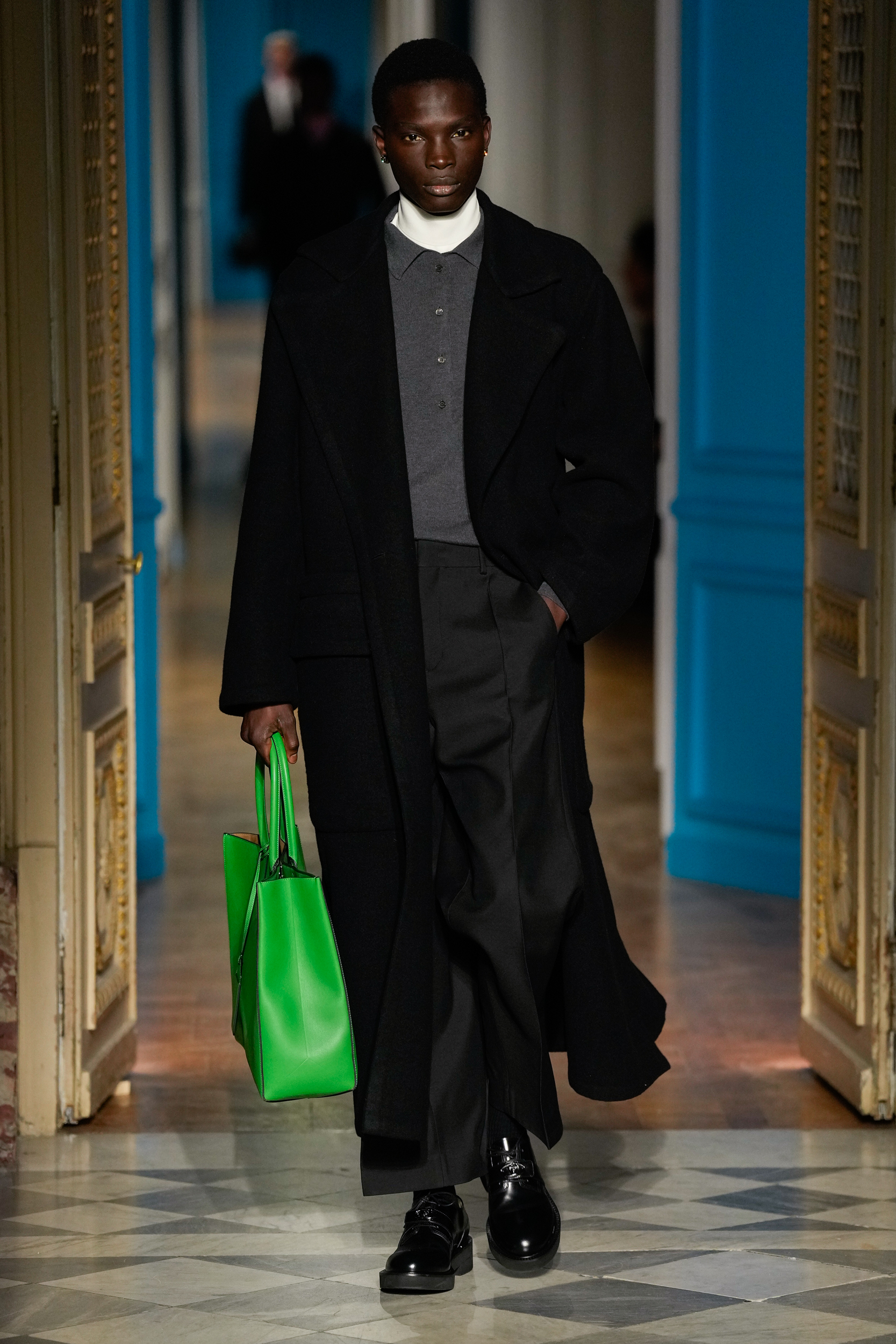 Look 15