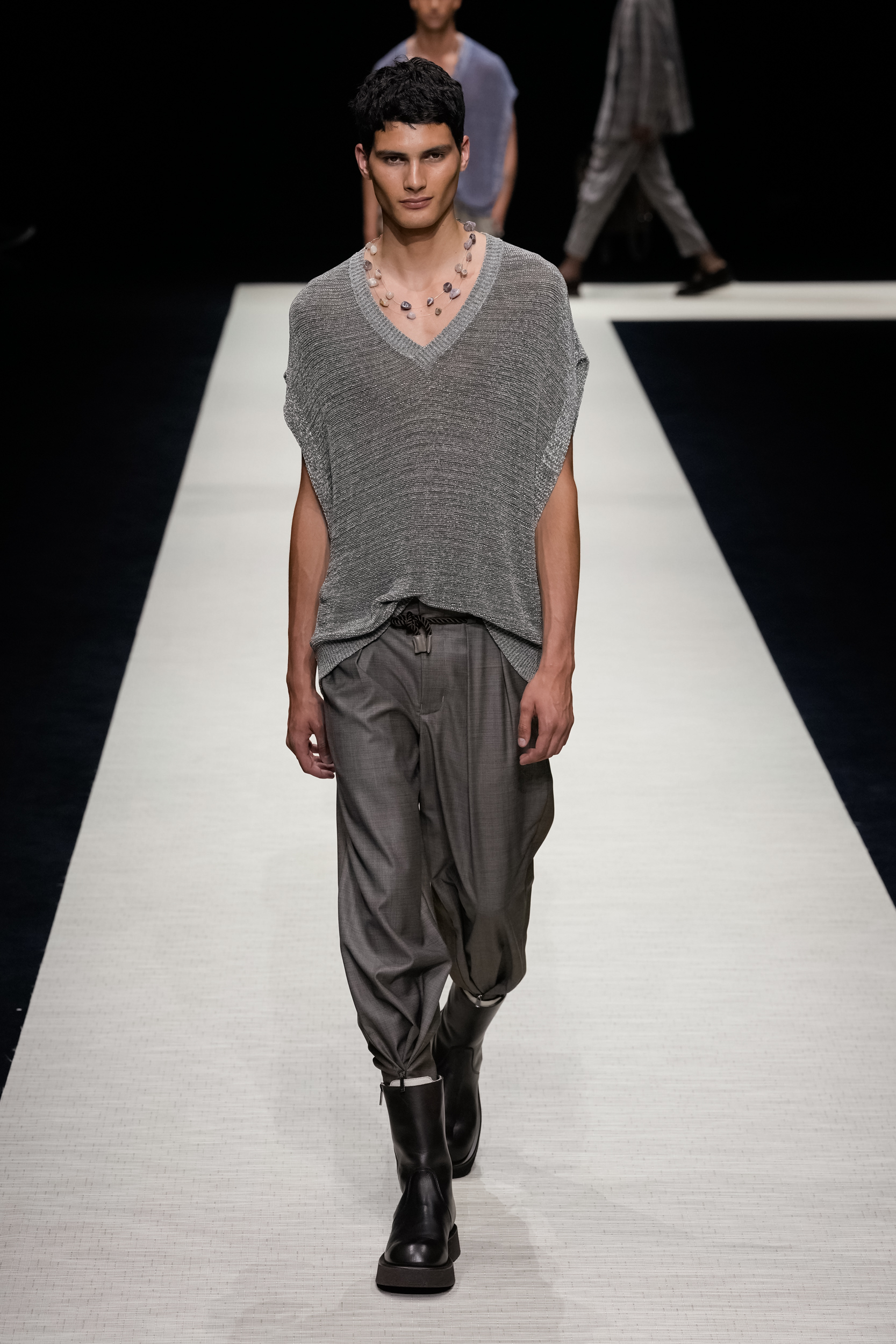 Look 12