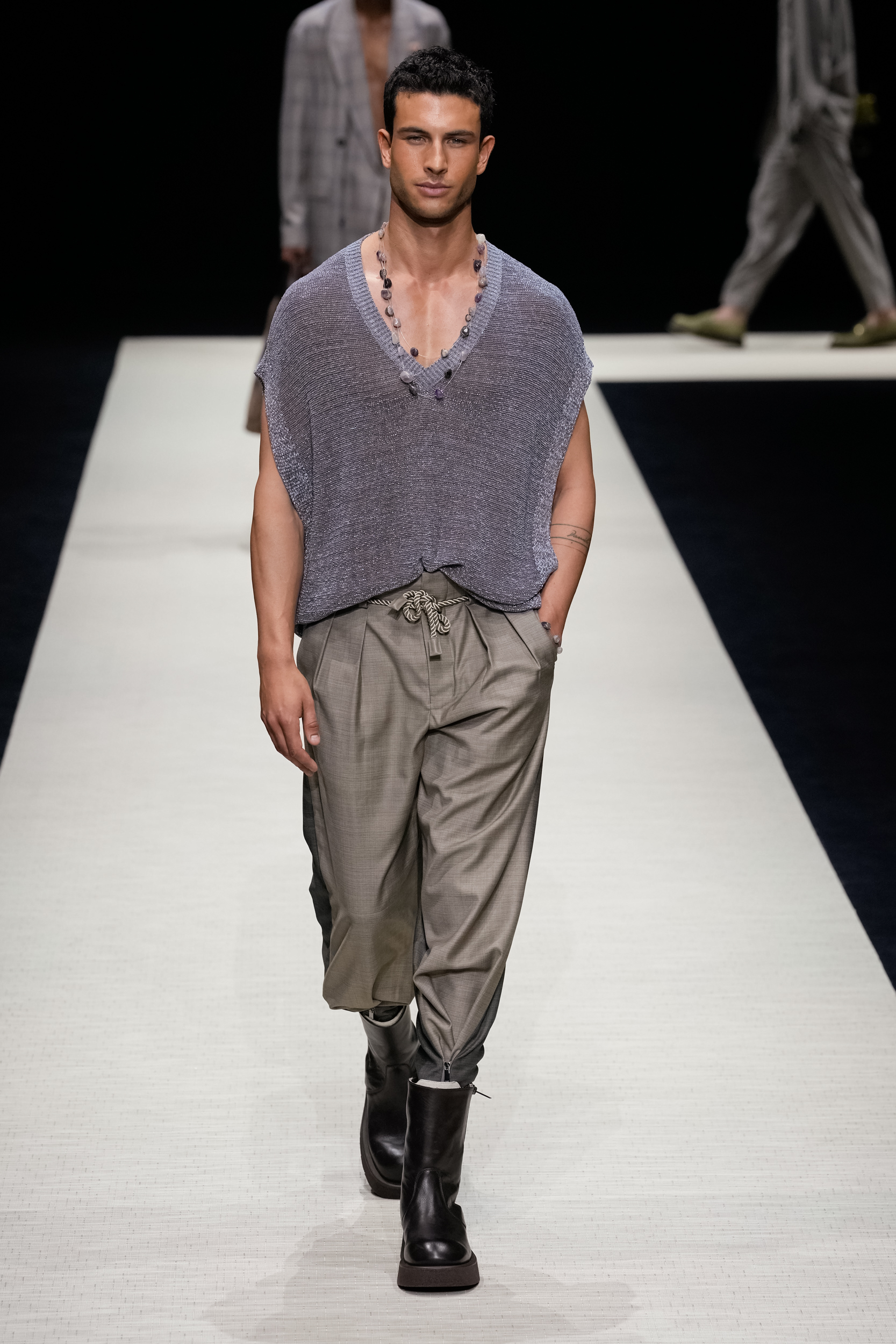 Look 14