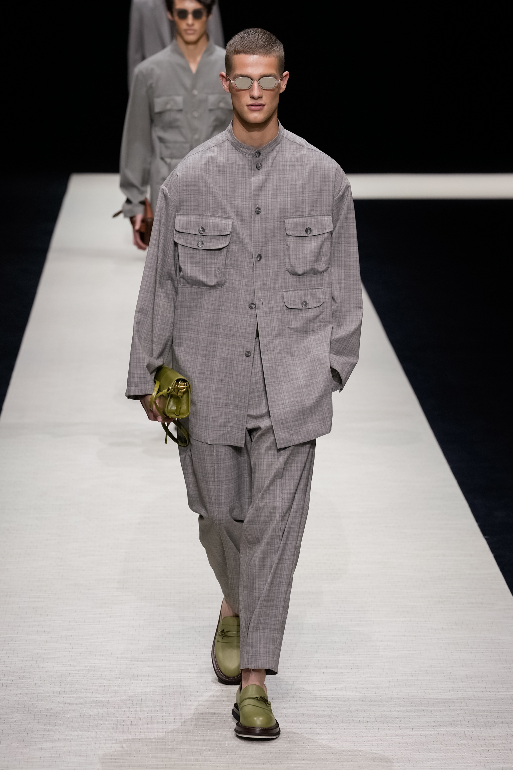 Look 15