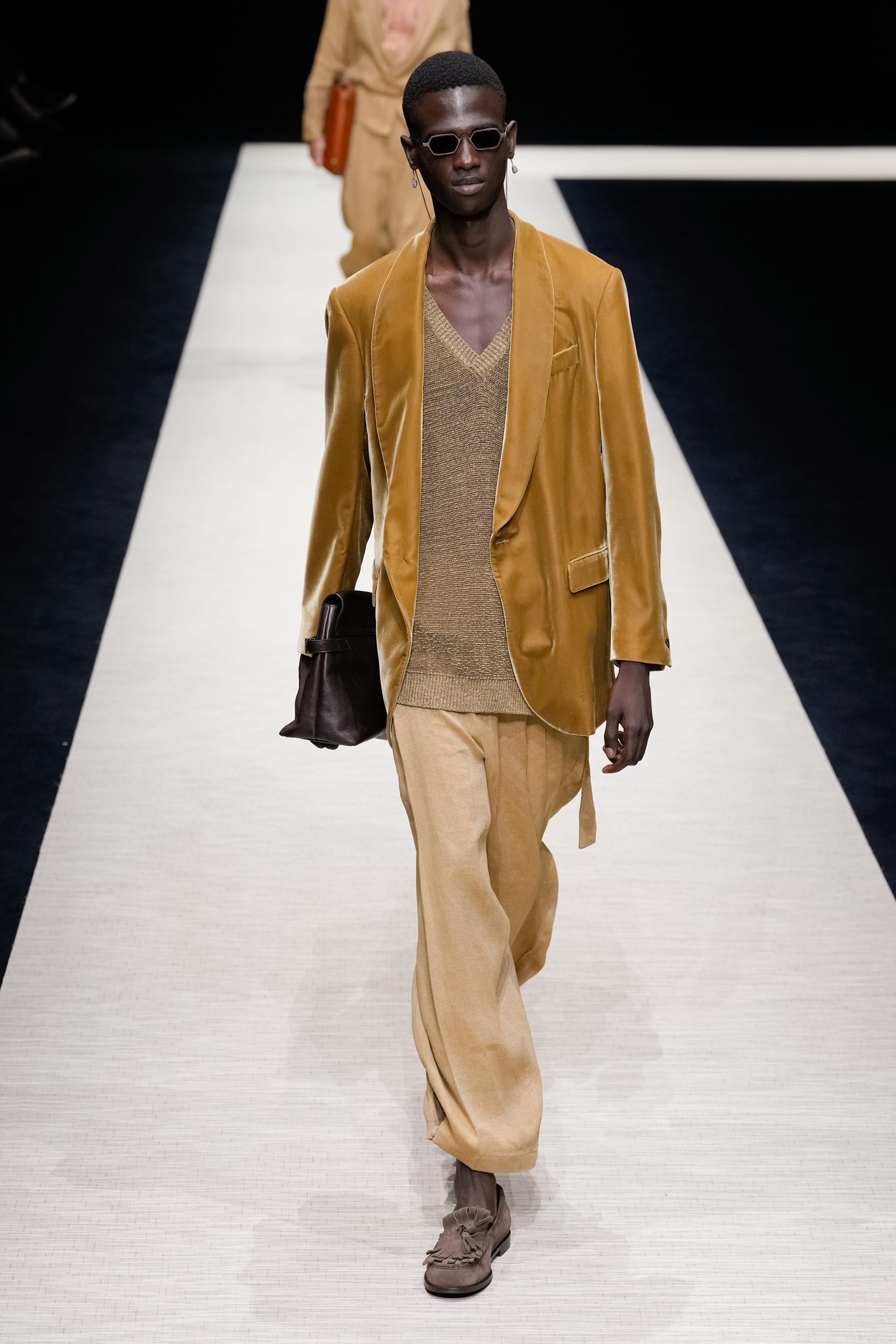 Look 24