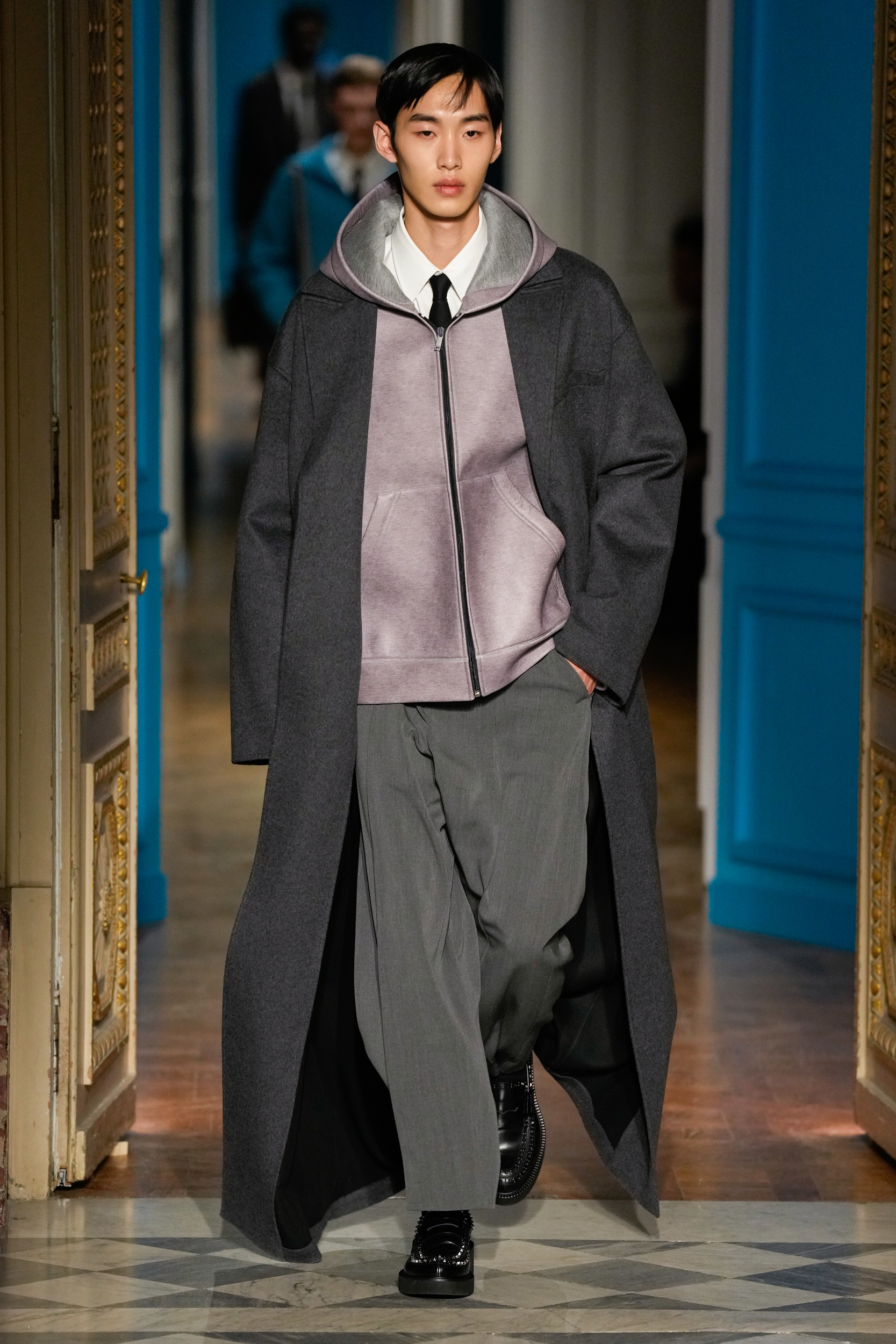 Look 30