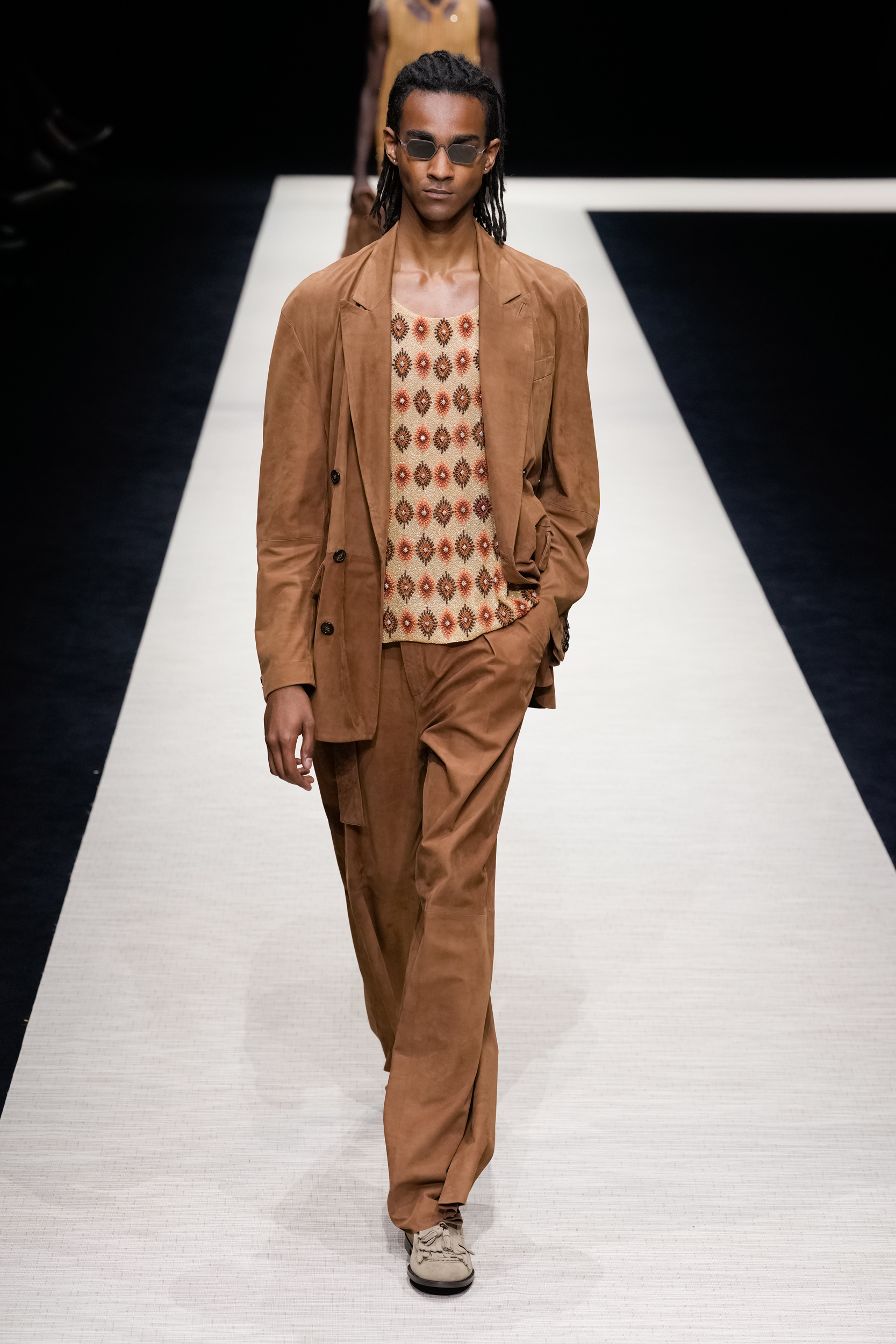 Look 25