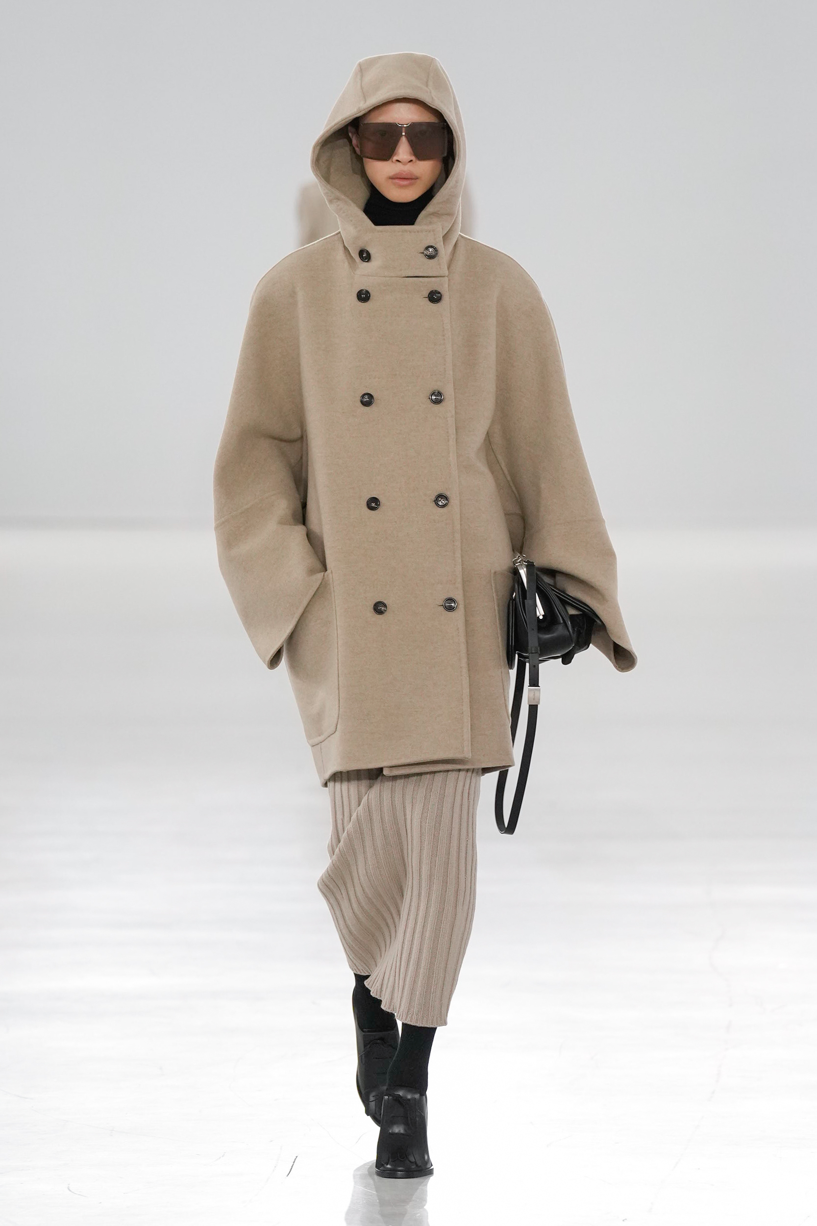 Look 28