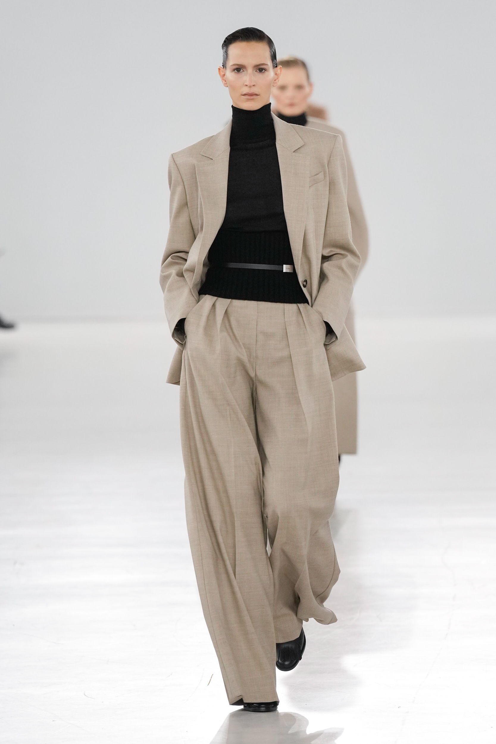 Look 29