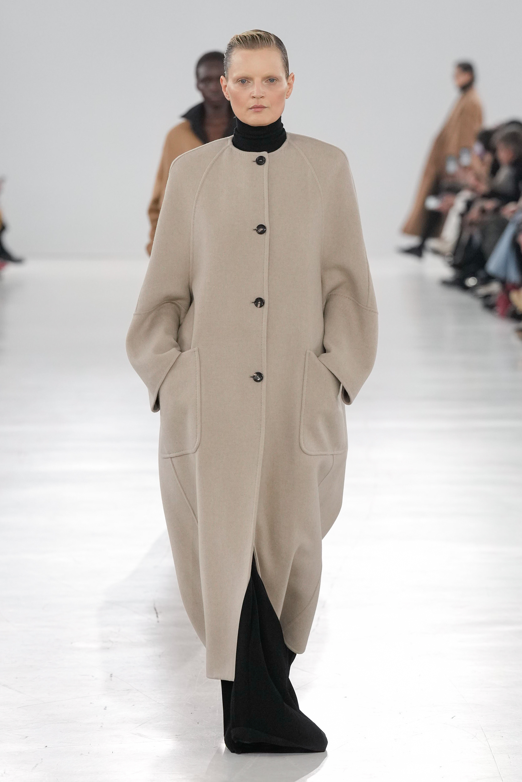 Look 30