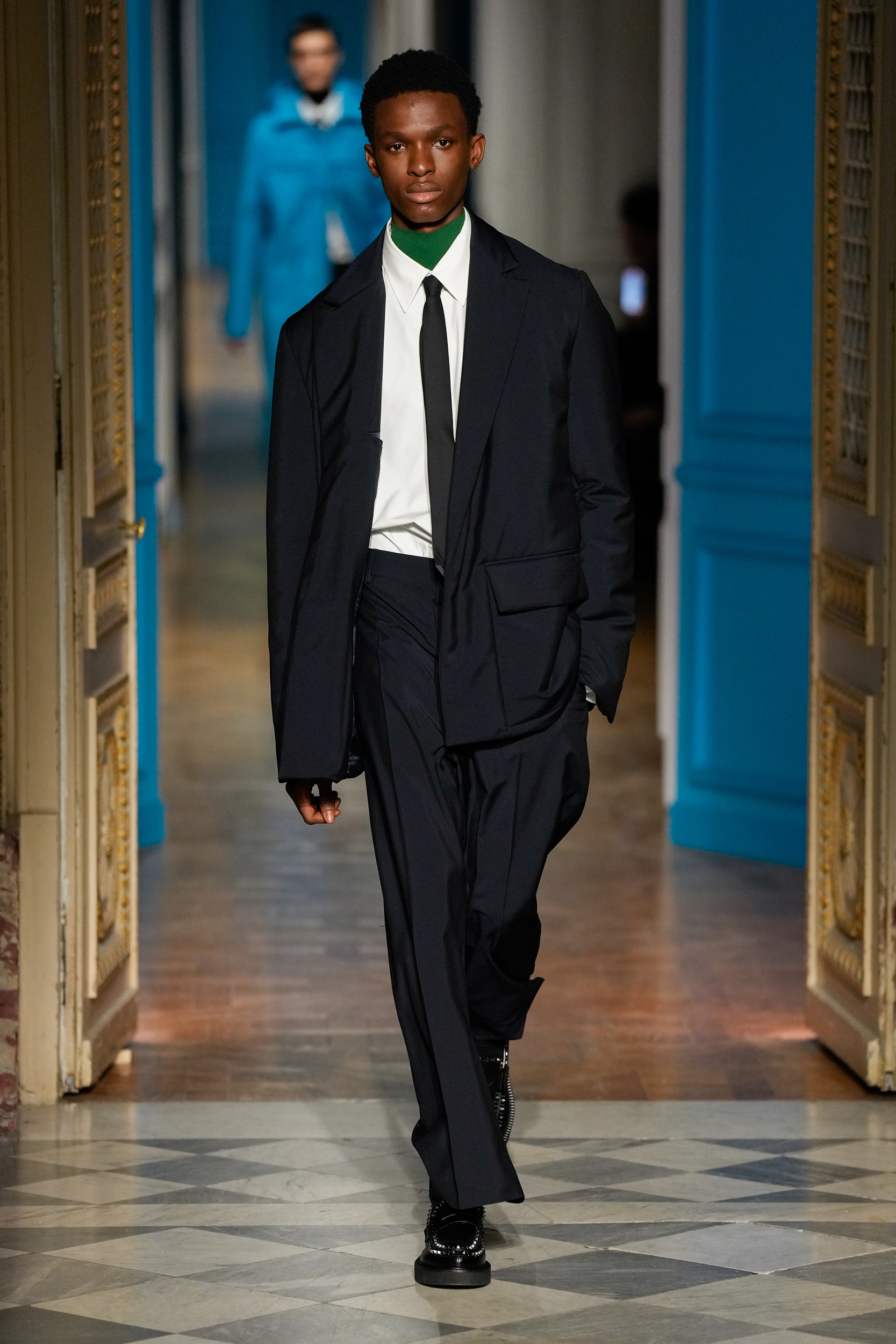 Look 48