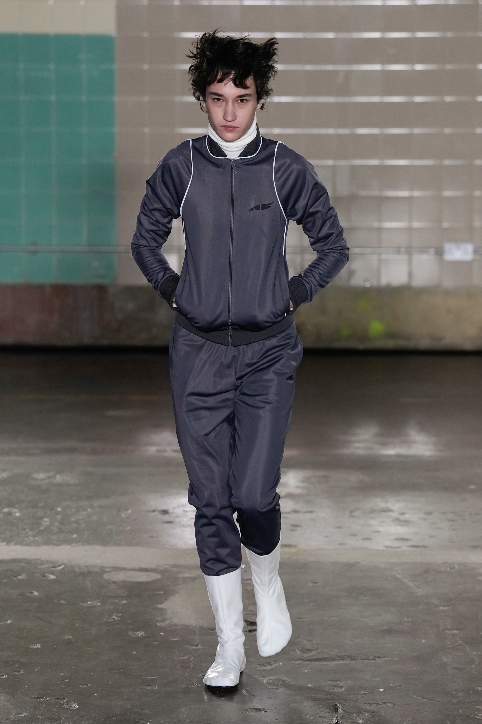 Look 9