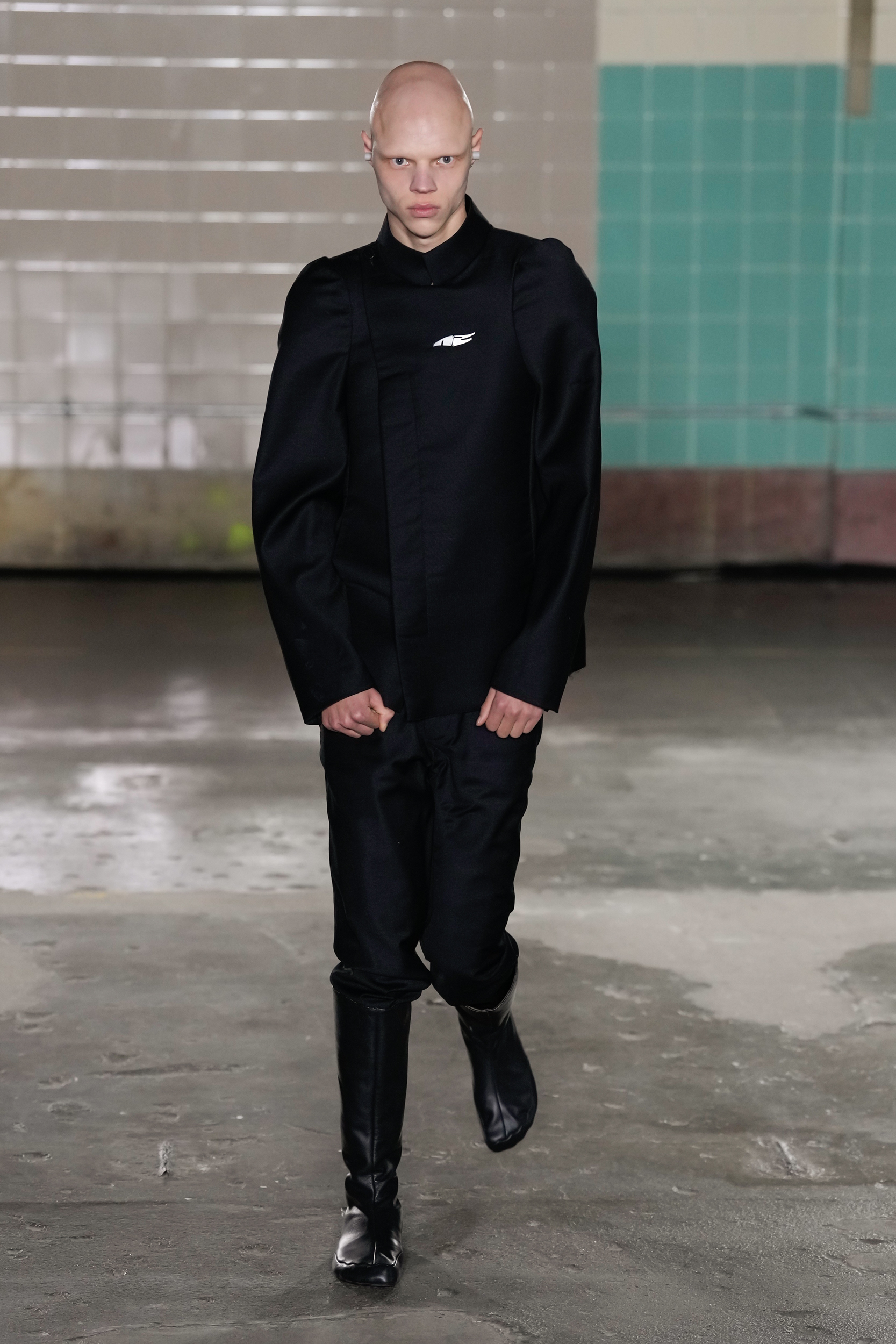 Look 28
