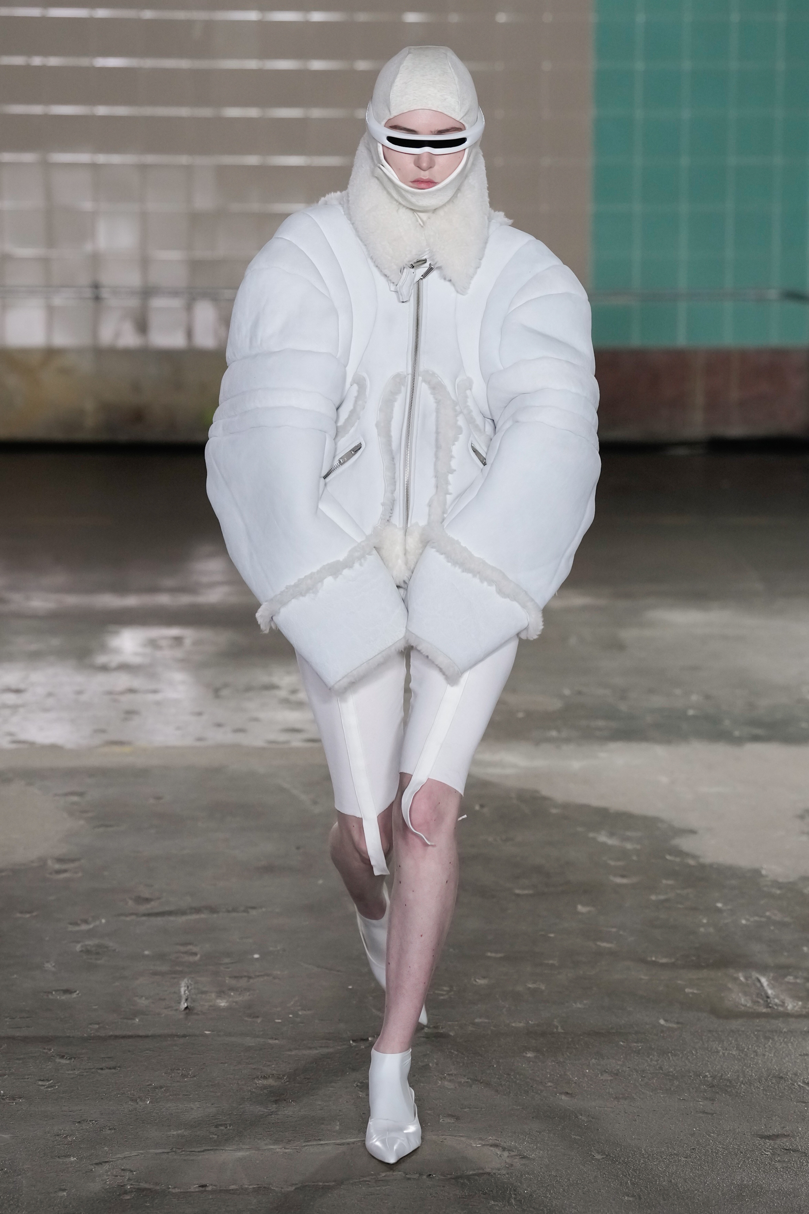 Look 30