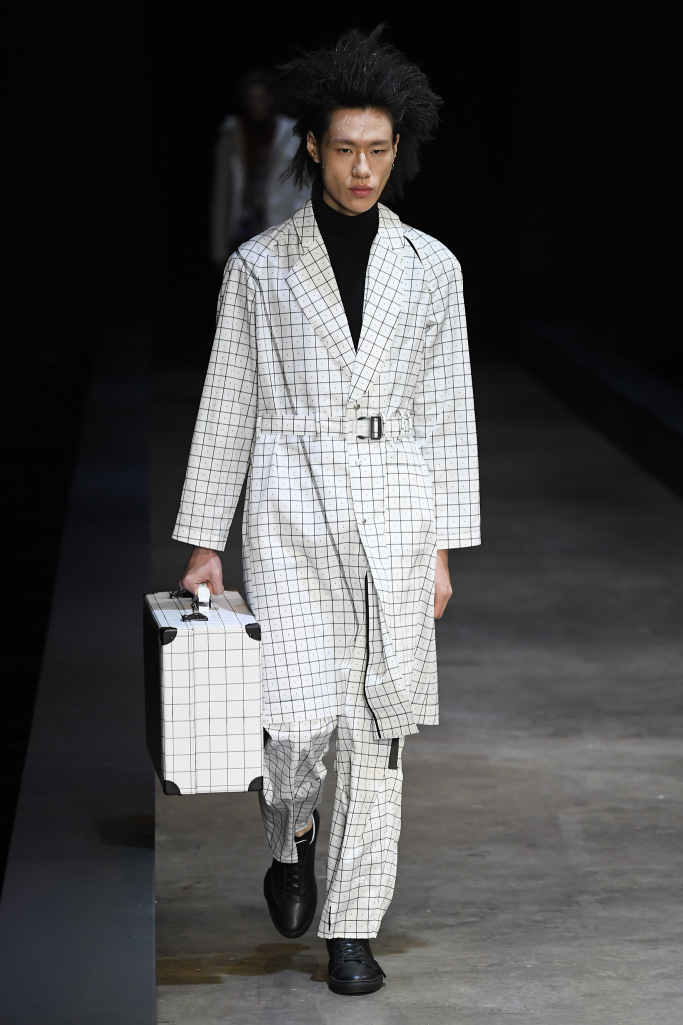 Look 11