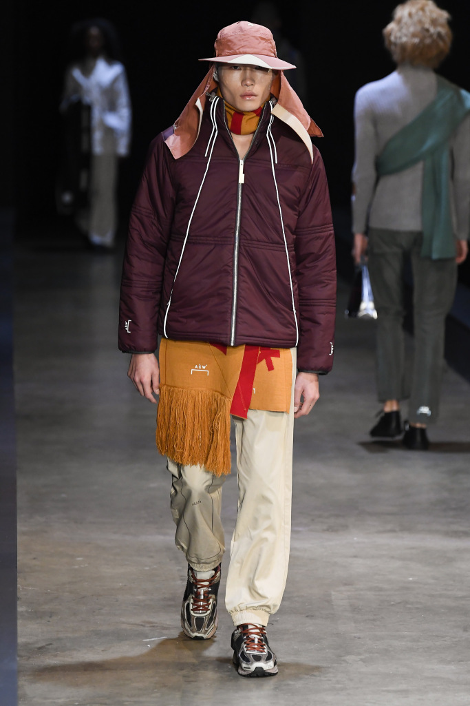 Look 18