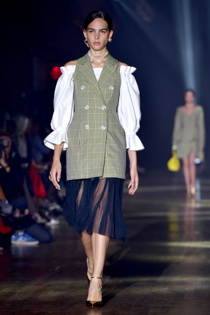 Look 11