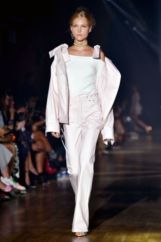 Look 16
