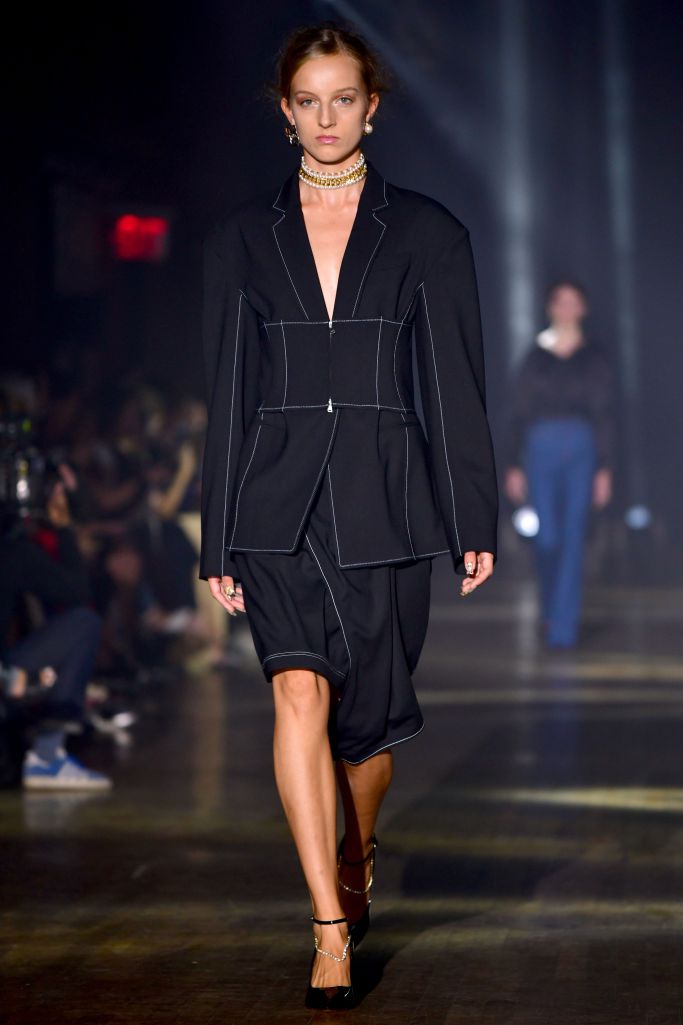 Look 18