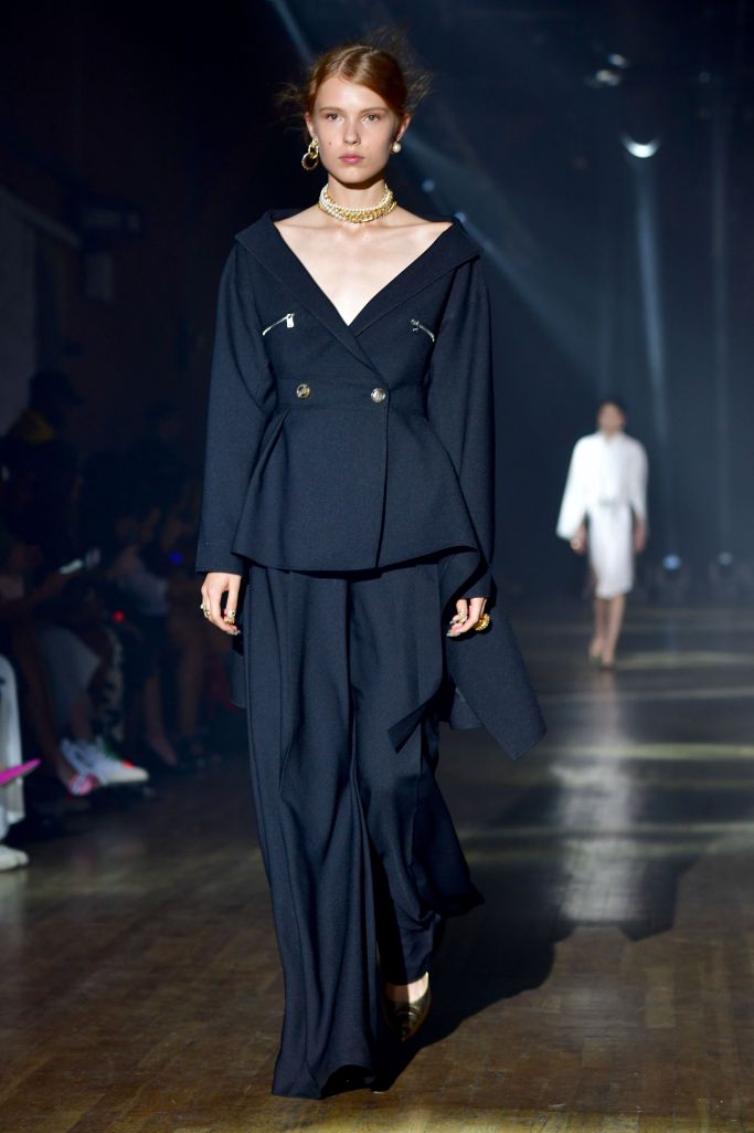Look 28