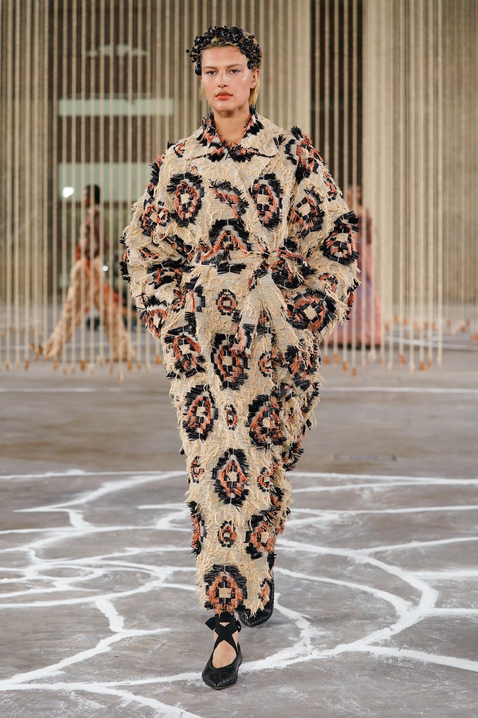 Look 25
