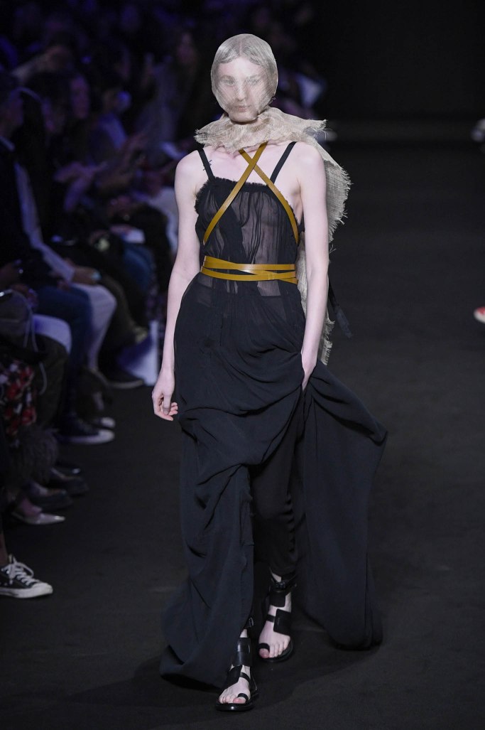 Look 10