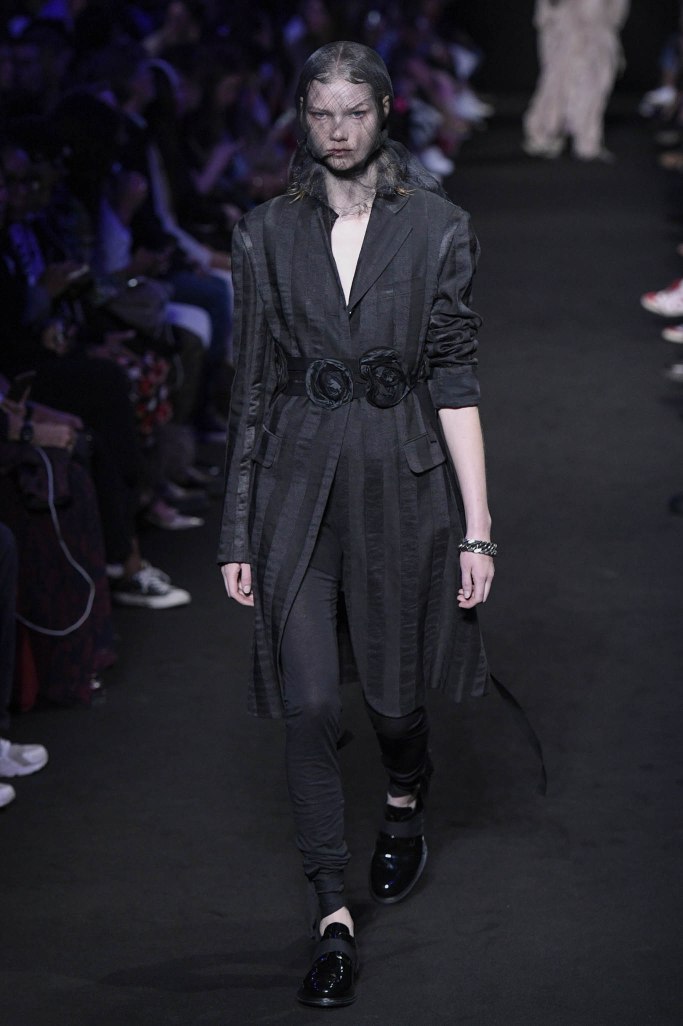 Look 12