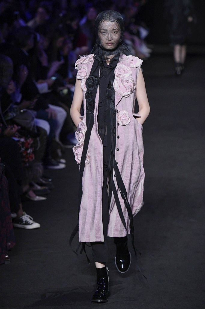 Look 18