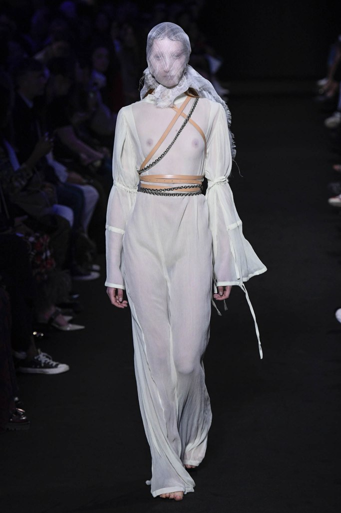 Look 29