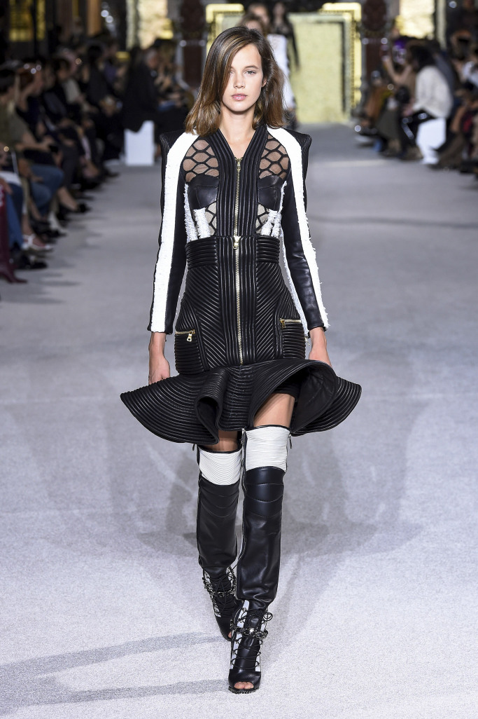 Look 10