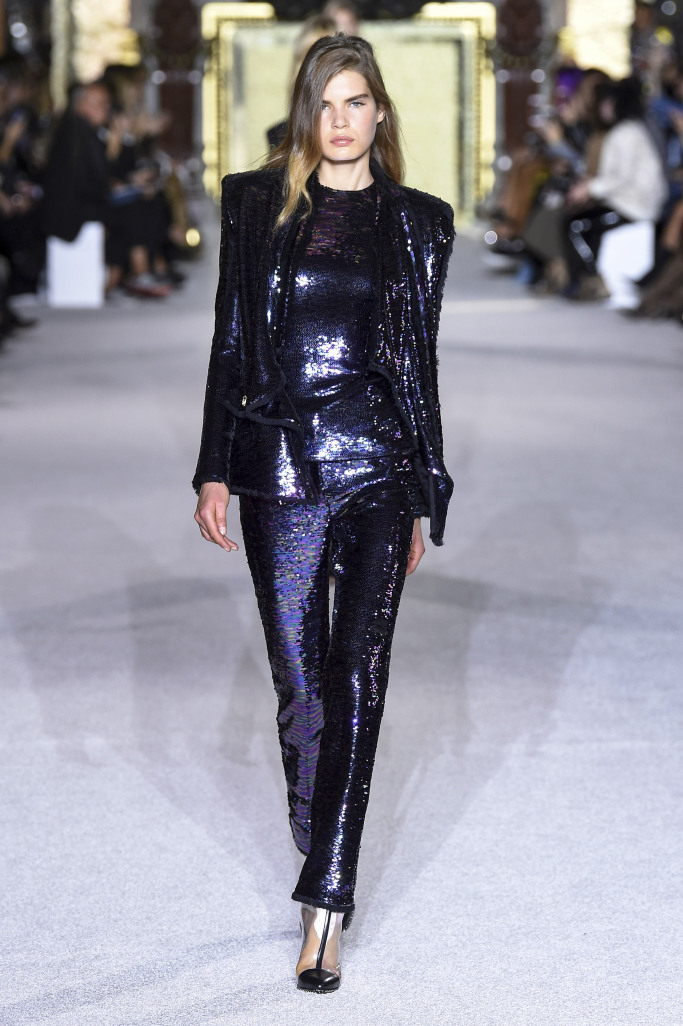 Look 15