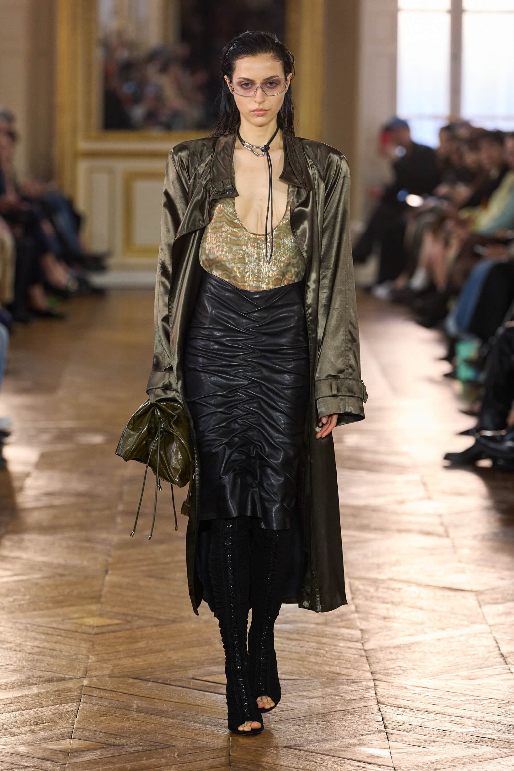 Look 1